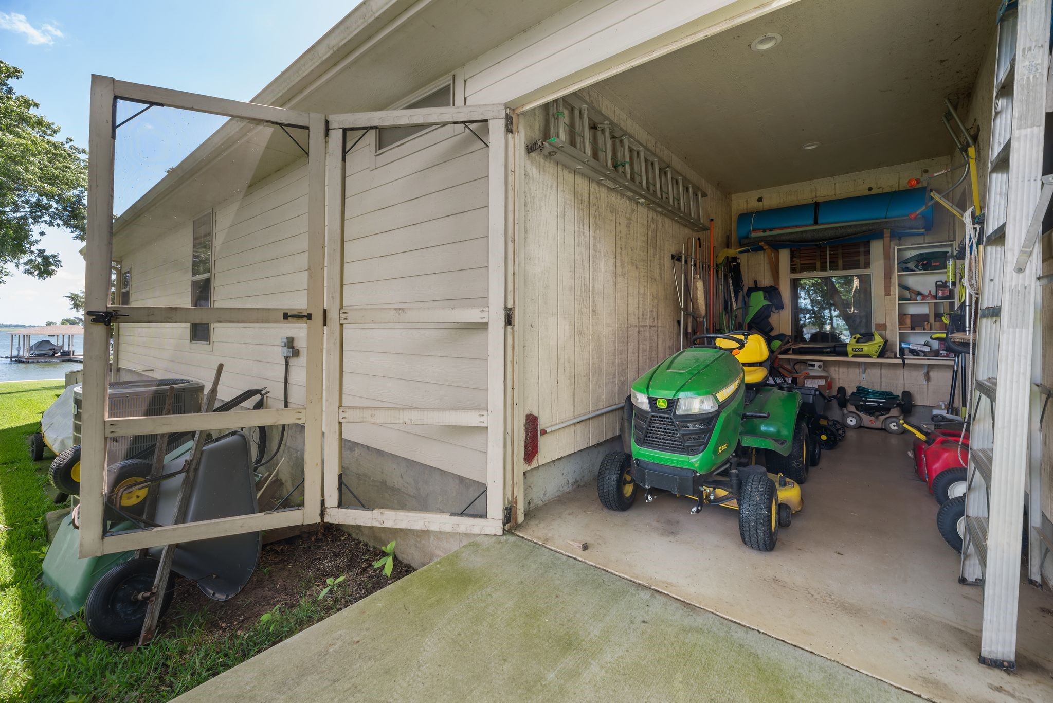 1219 The Shores Drive