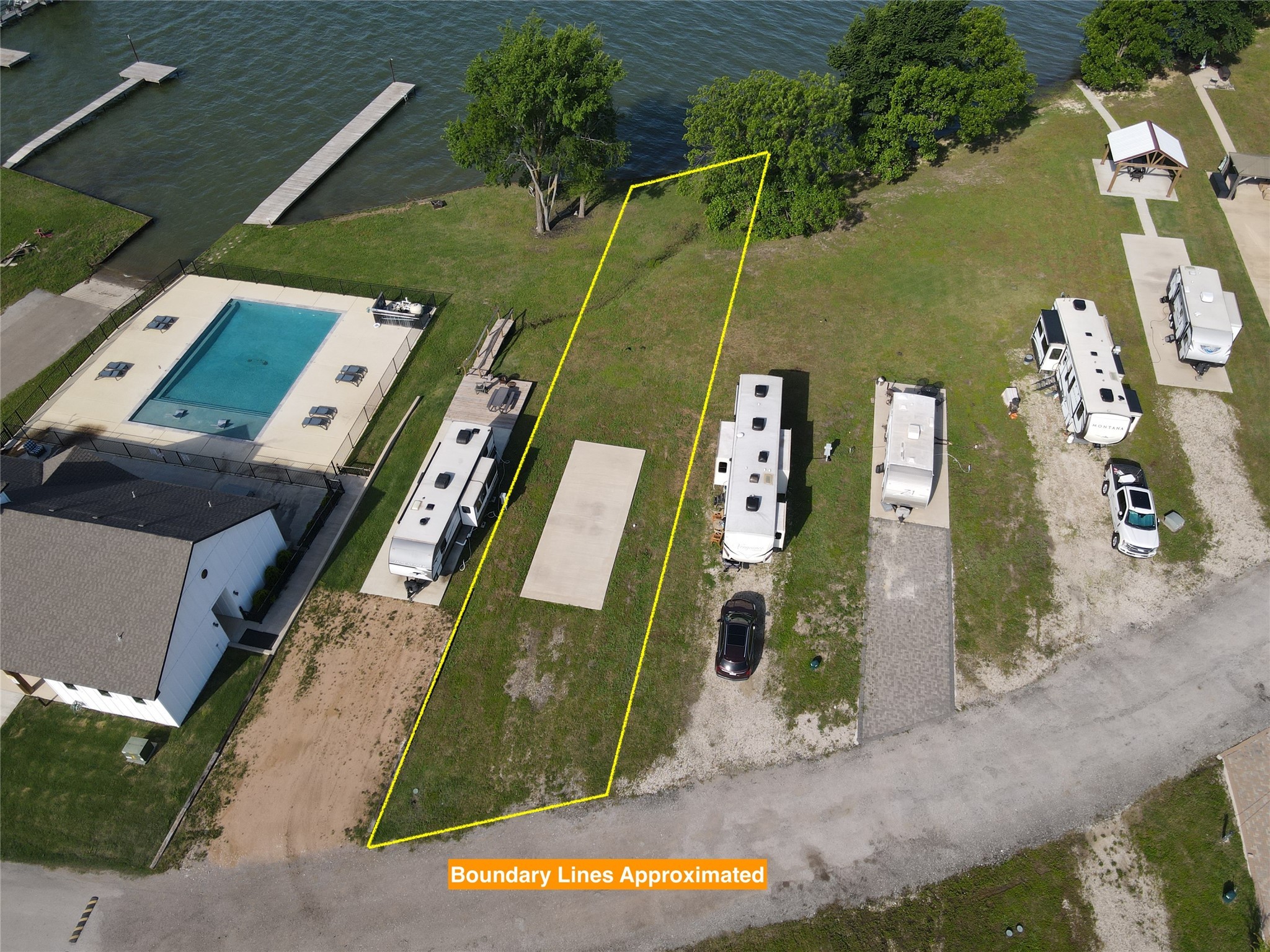 5186 Waterfront Road