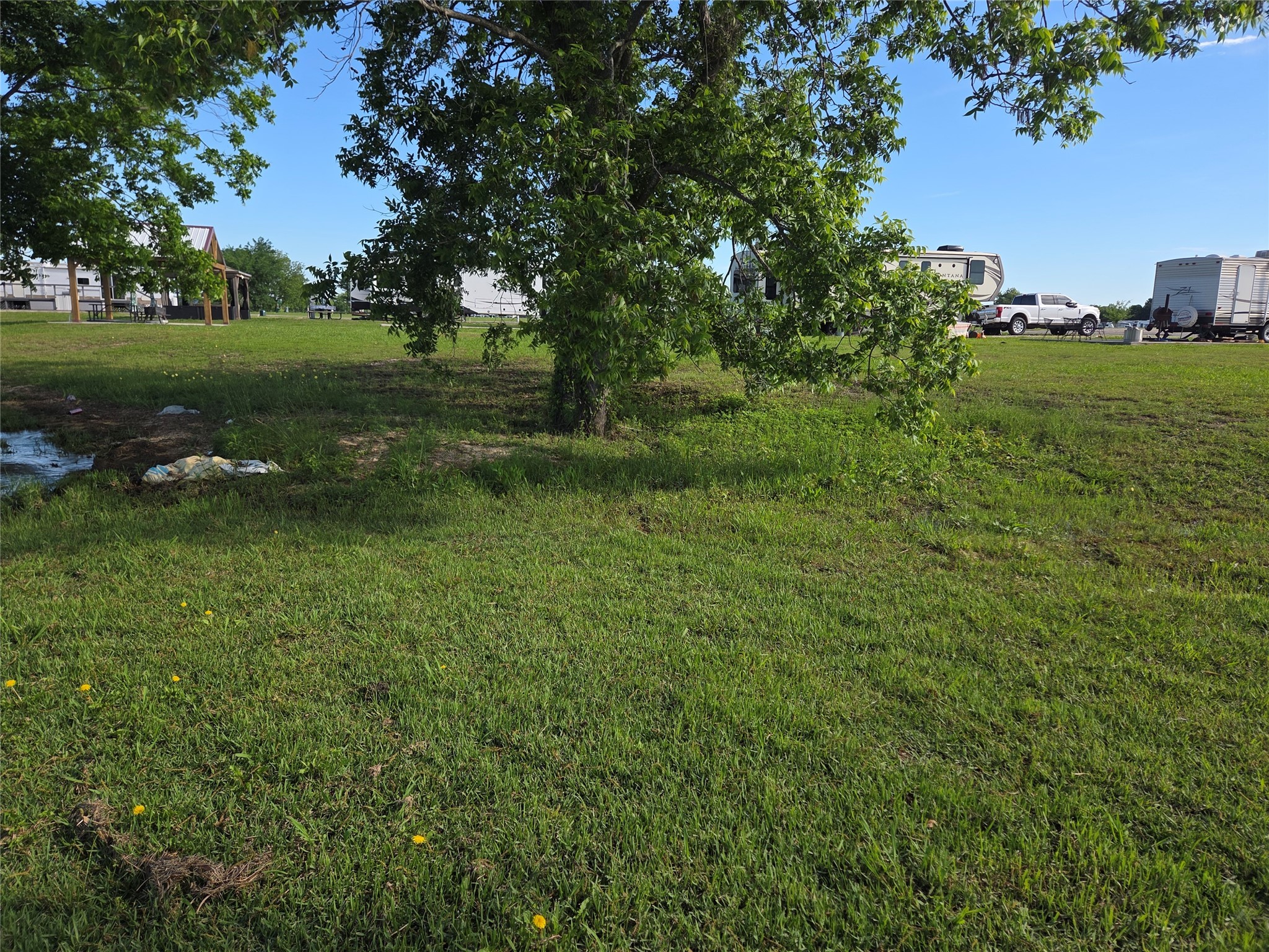 5186 Waterfront Road