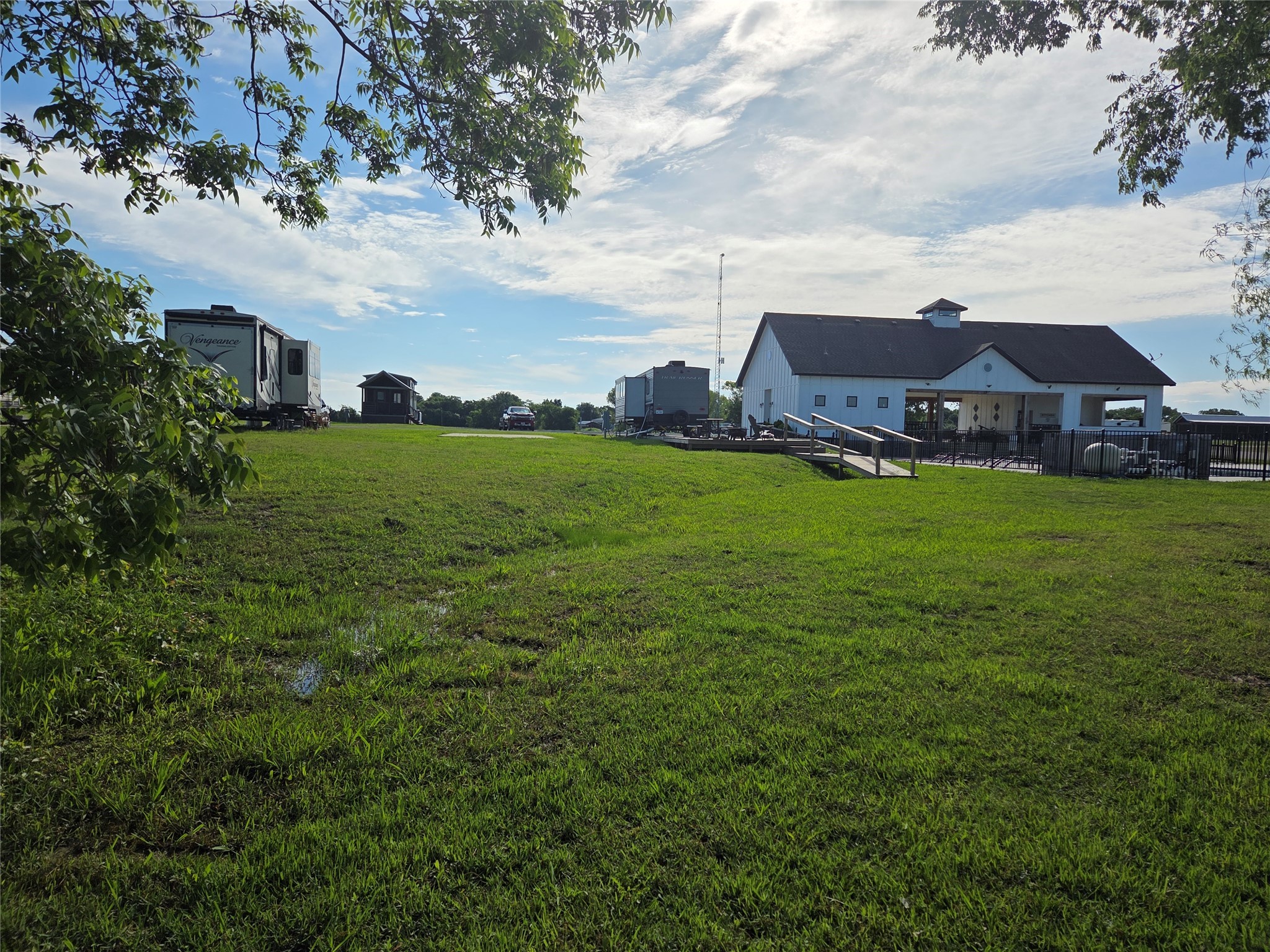 5186 Waterfront Road