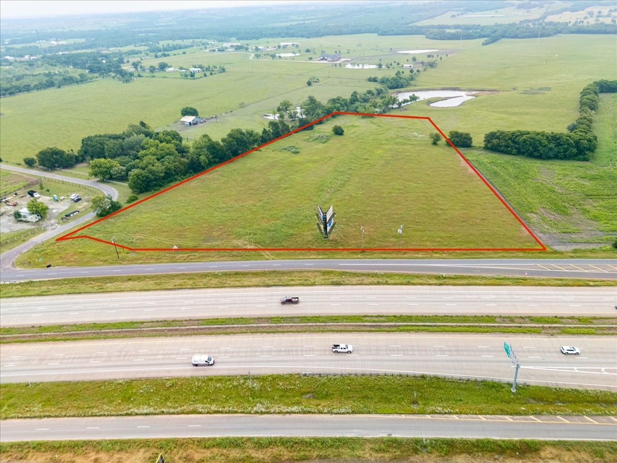 1601 N Interstate 45