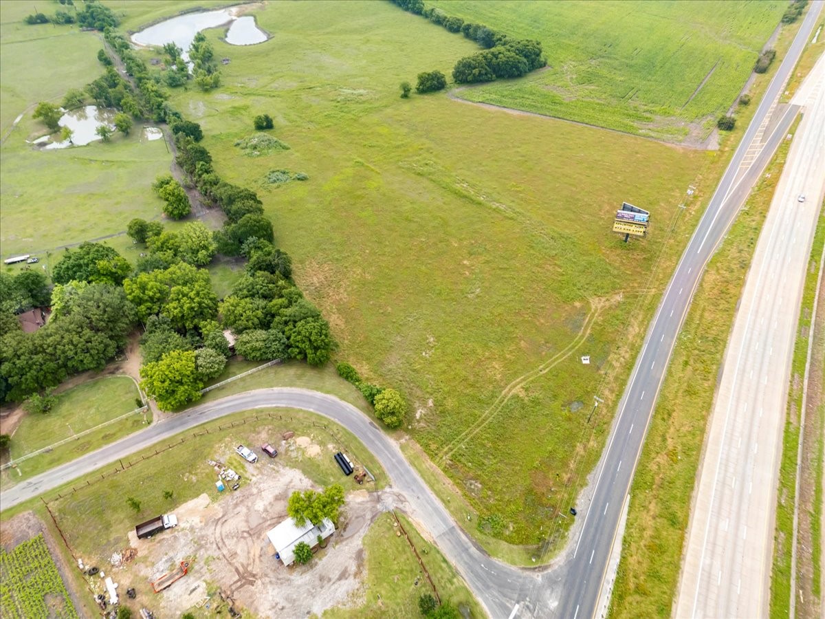 1601 N Interstate 45