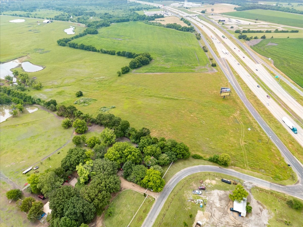 1601 N Interstate 45