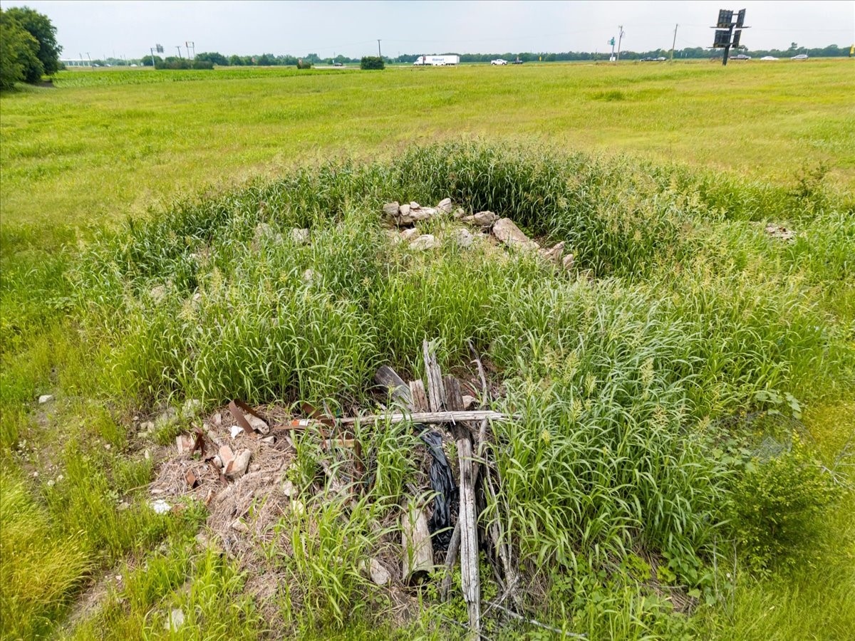 1601 N Interstate 45