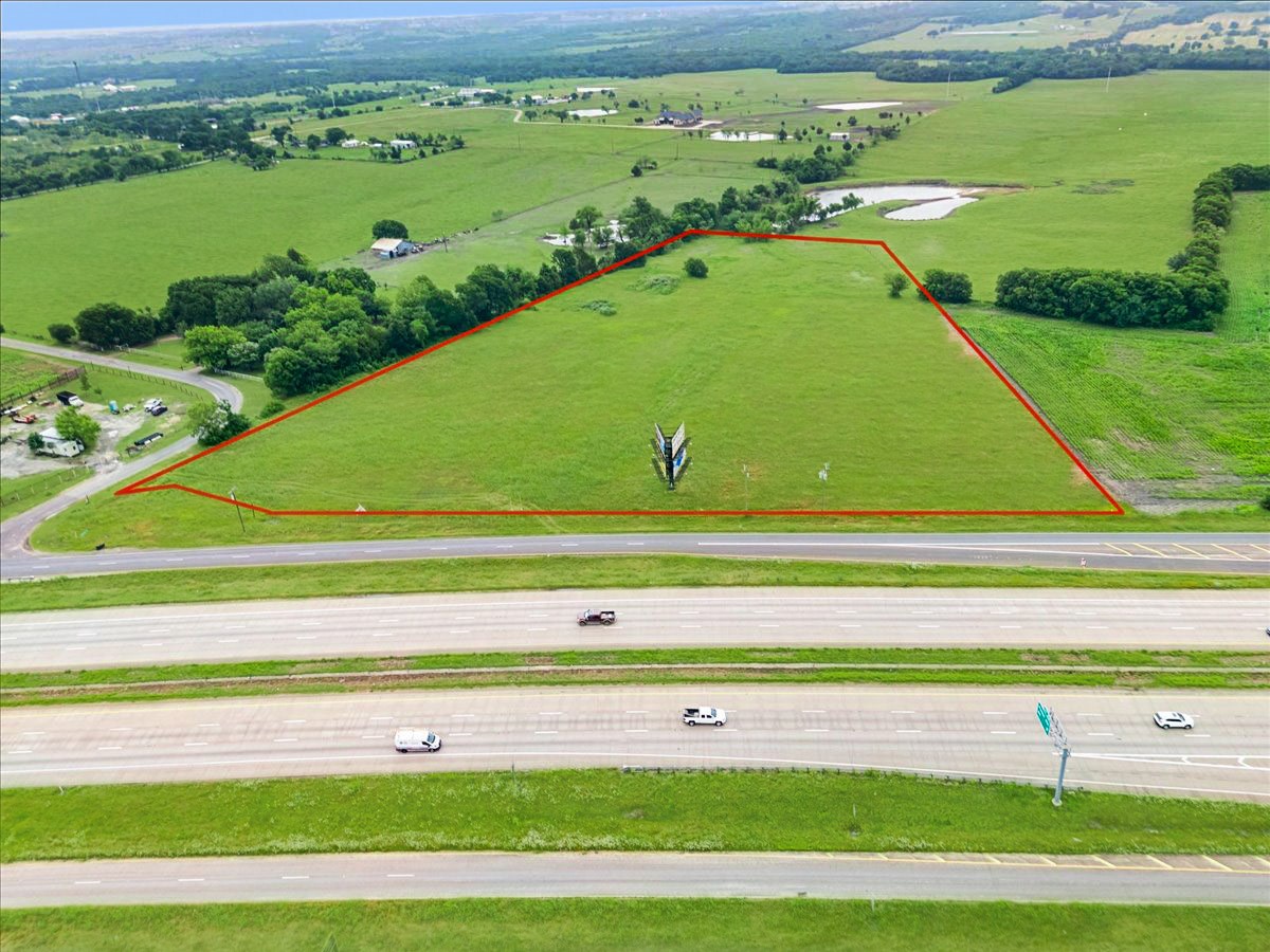 1601 N Interstate 45