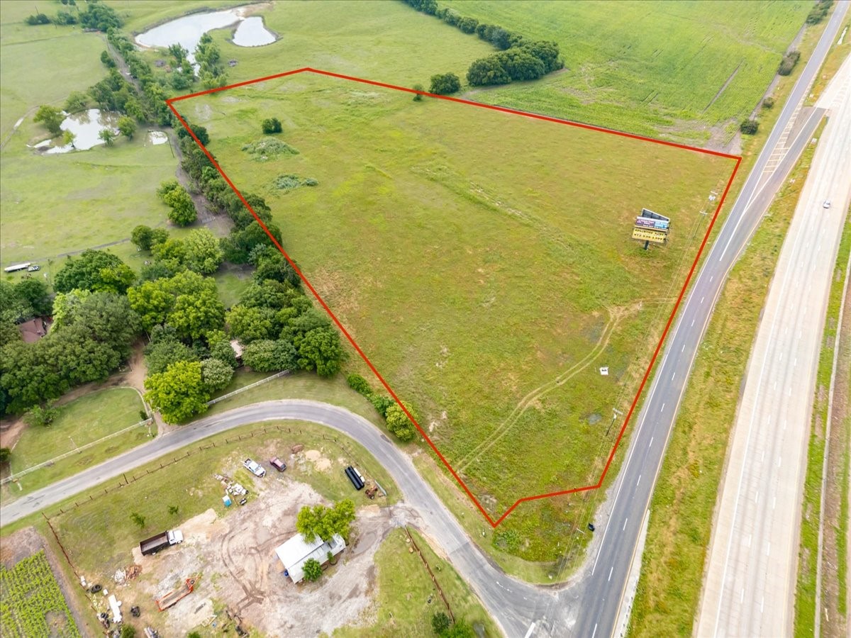 1601 N Interstate 45