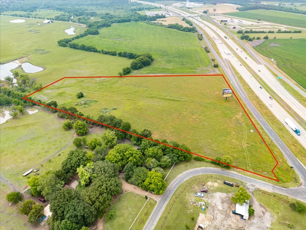 1601 N Interstate 45