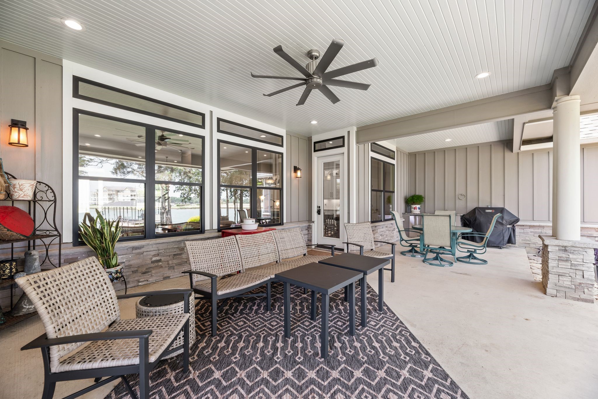 1118 Deep Water Cove