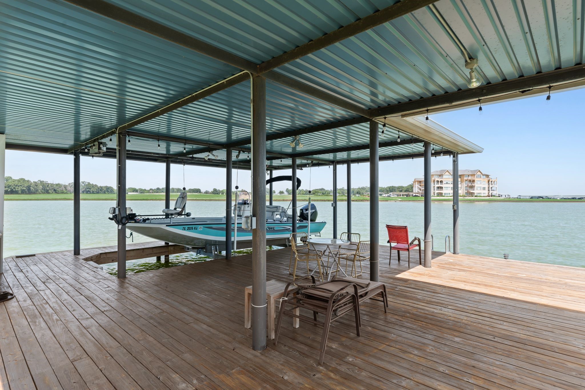 1118 Deep Water Cove