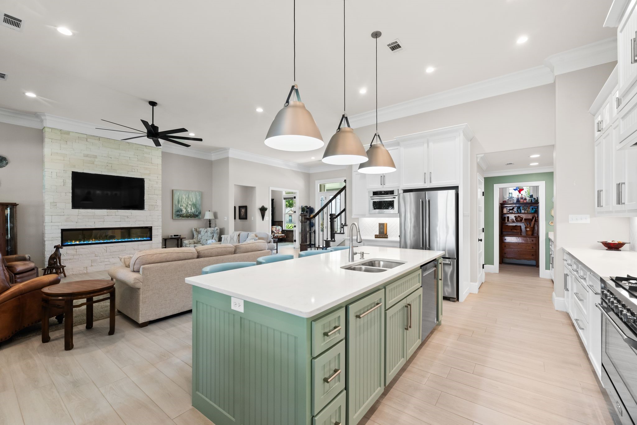 1118 Deep Water Cove