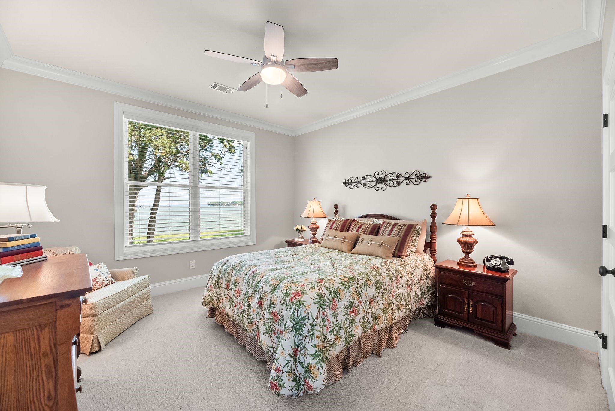 1118 Deep Water Cove