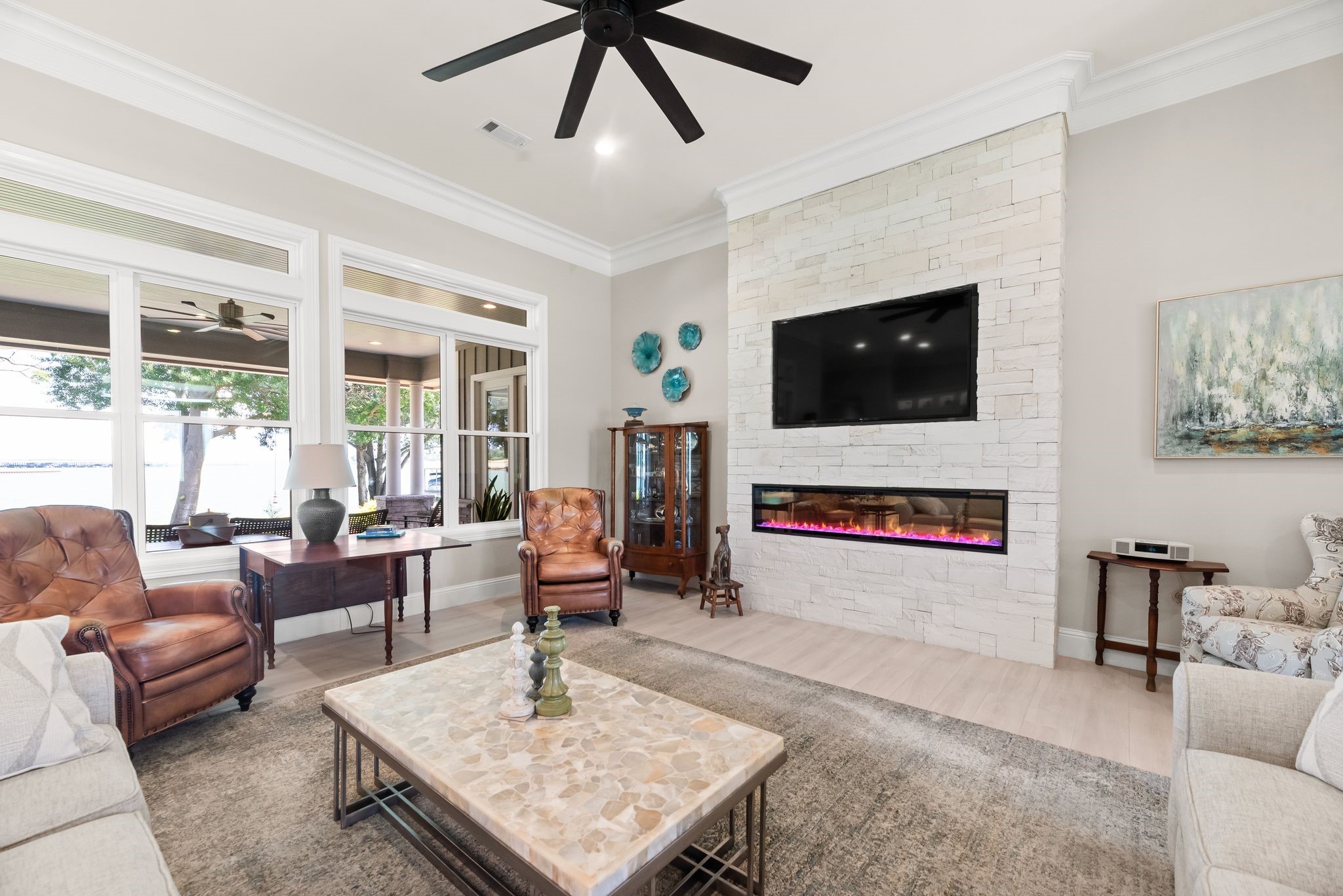 1118 Deep Water Cove