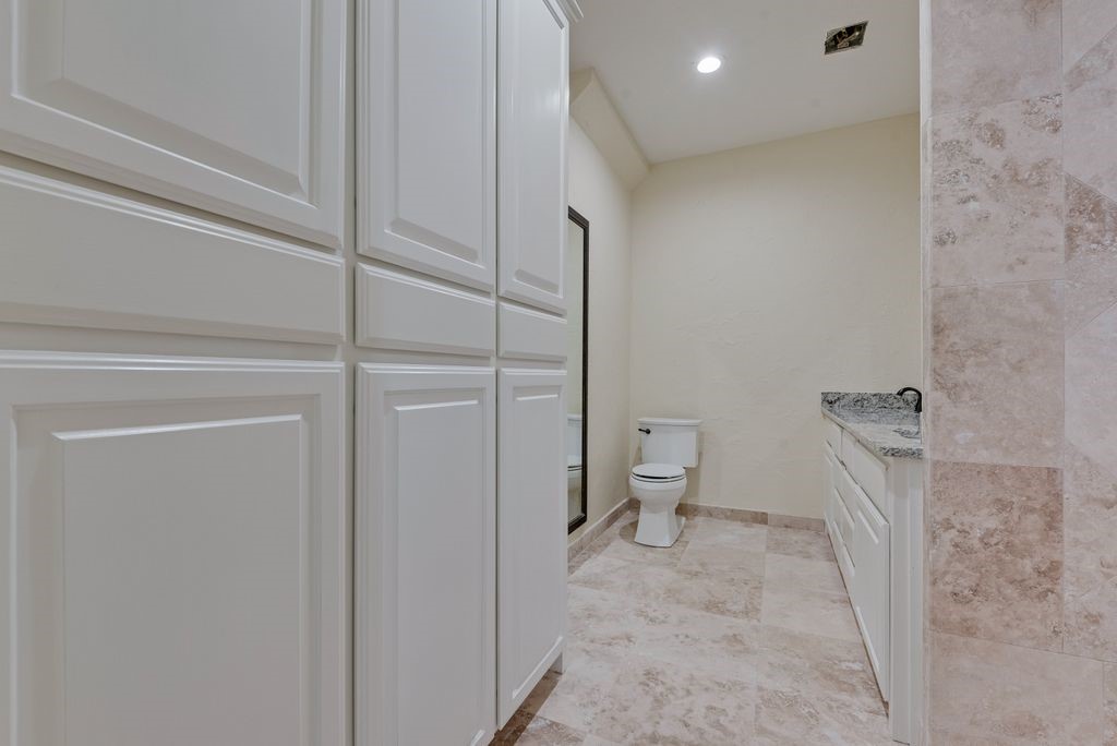 204 Knights Circle