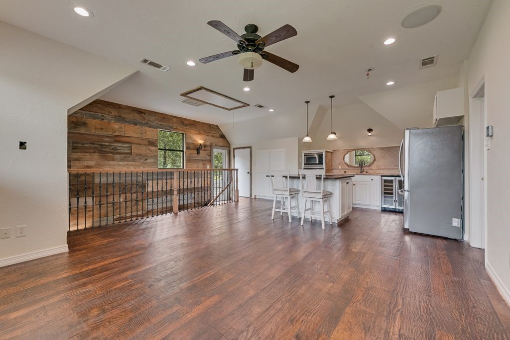204 Knights Circle