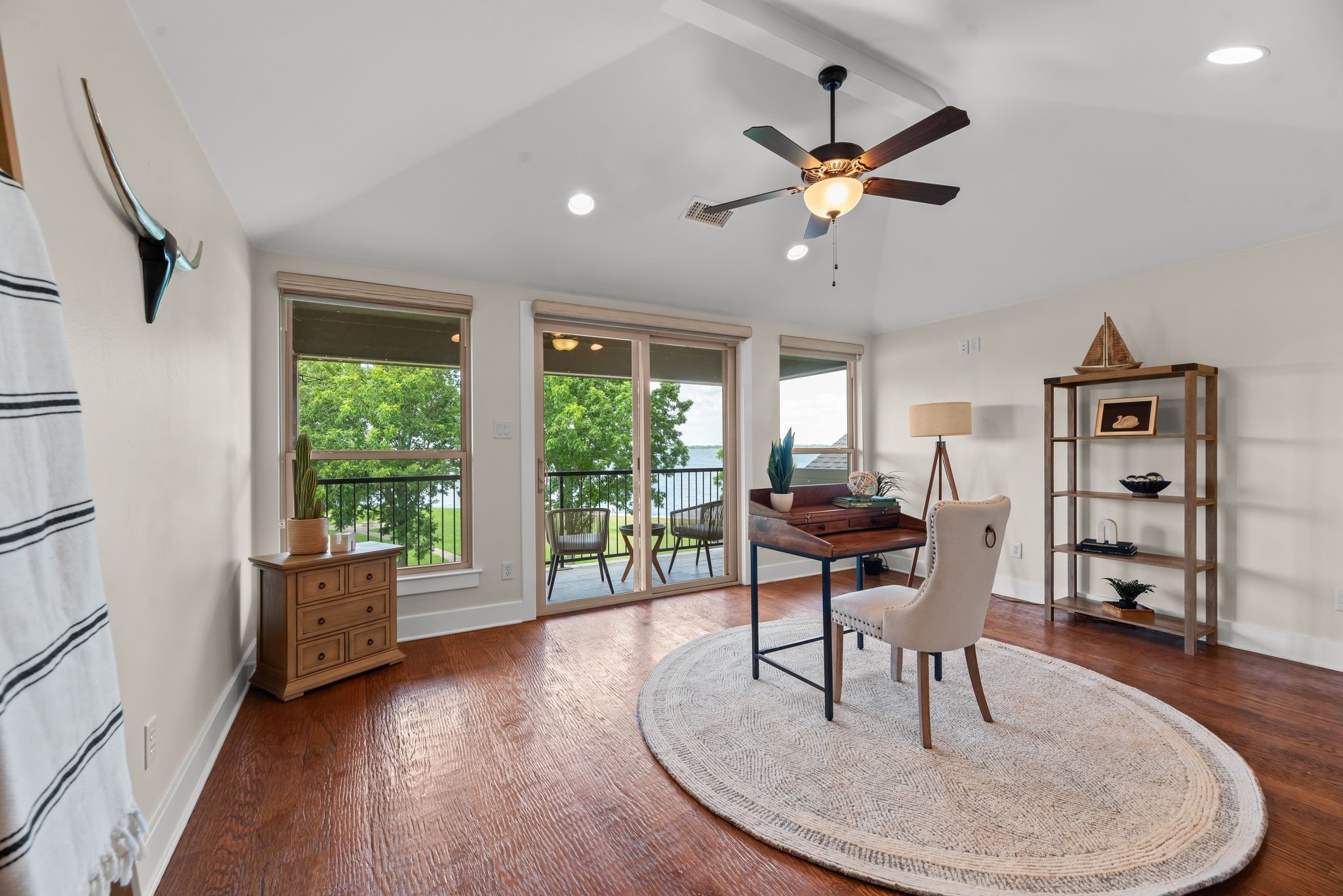 113 Moonlight Point