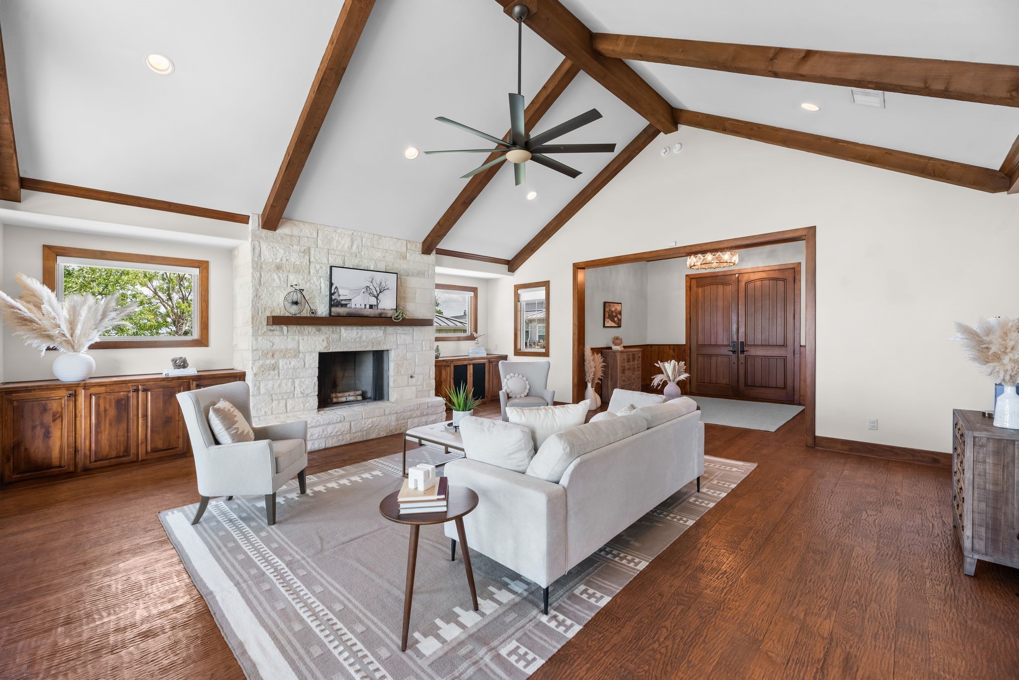 113 Moonlight Point