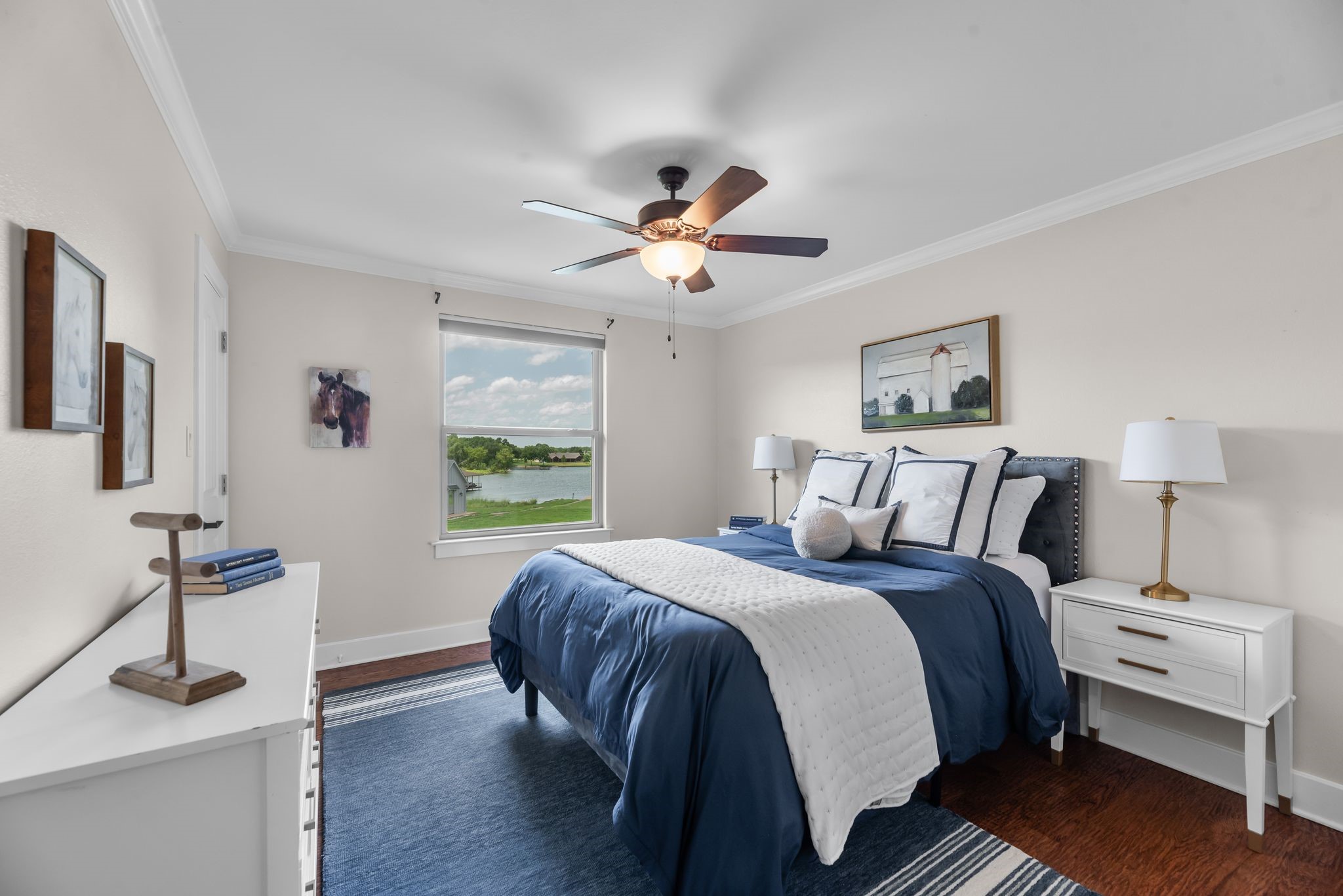 113 Moonlight Point