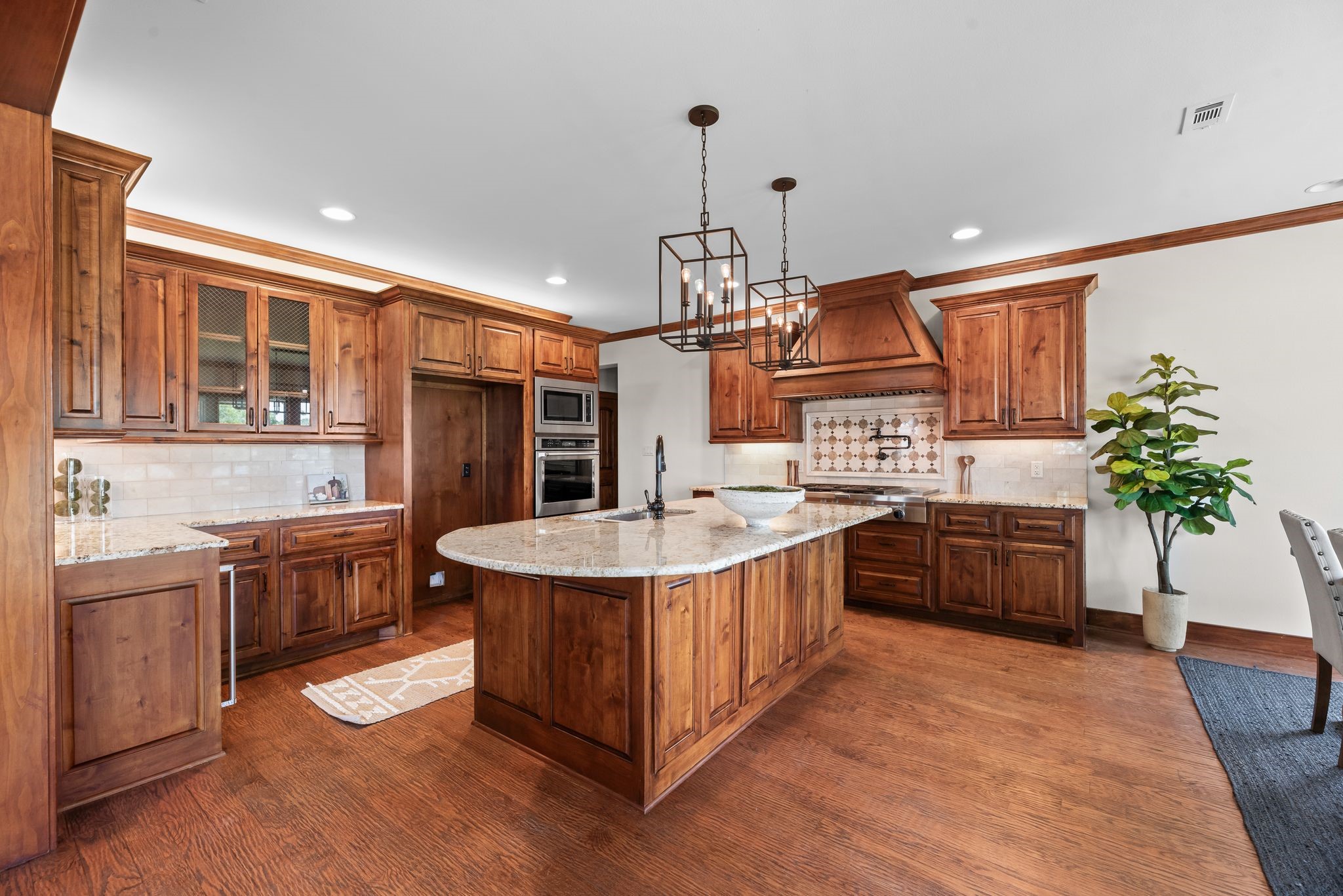113 Moonlight Point