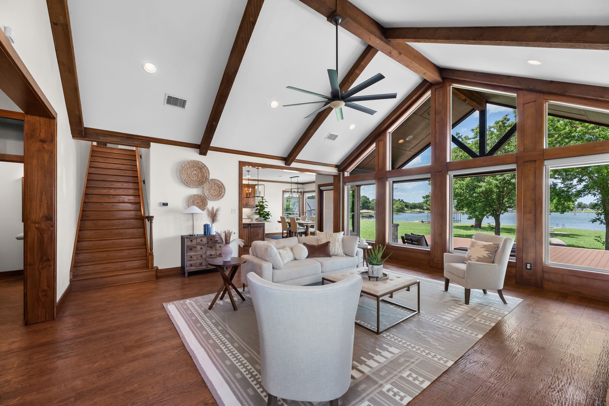 113 Moonlight Point