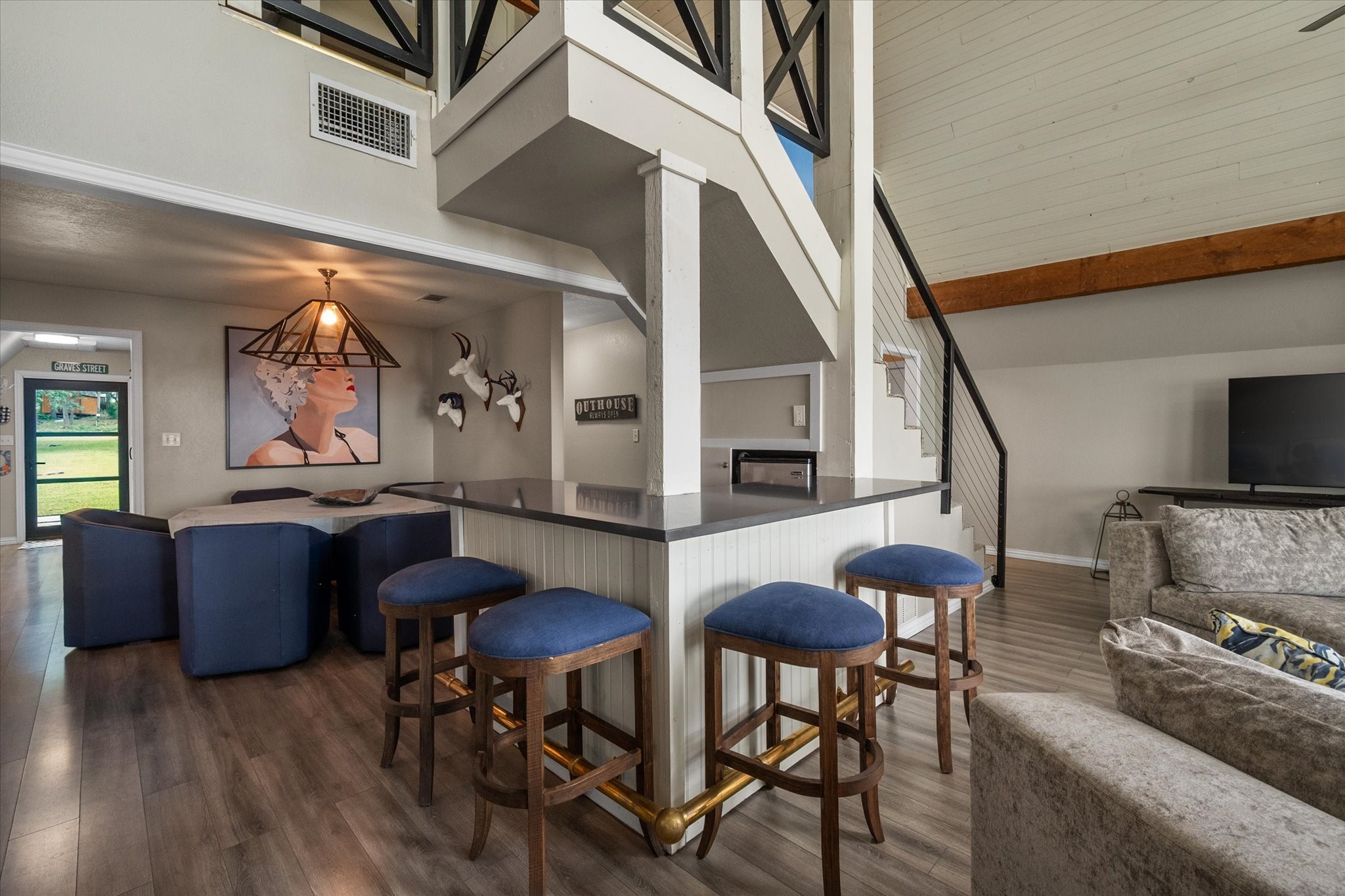 151 Lakeside Lane