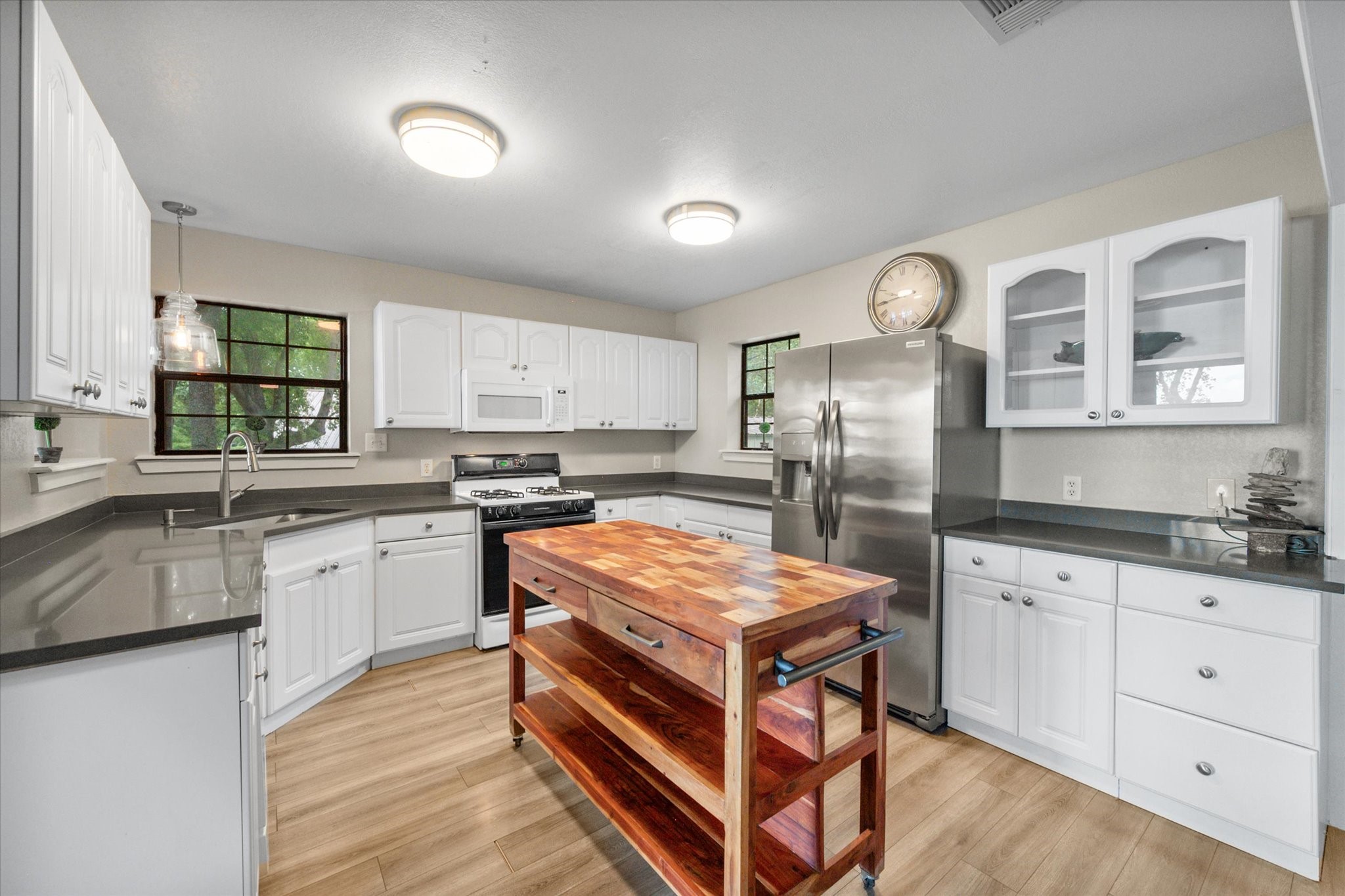 151 Lakeside Lane