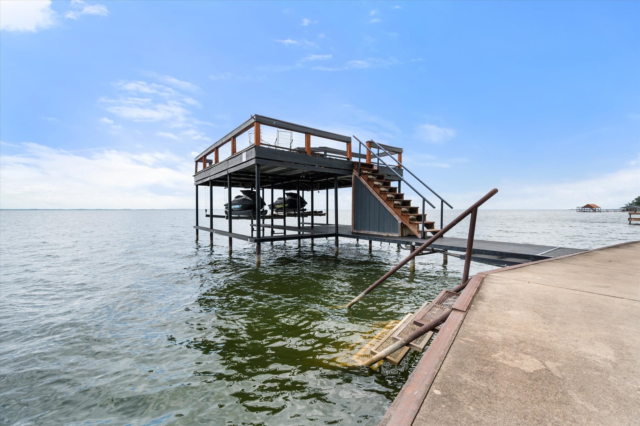 151 Lakeside Lane