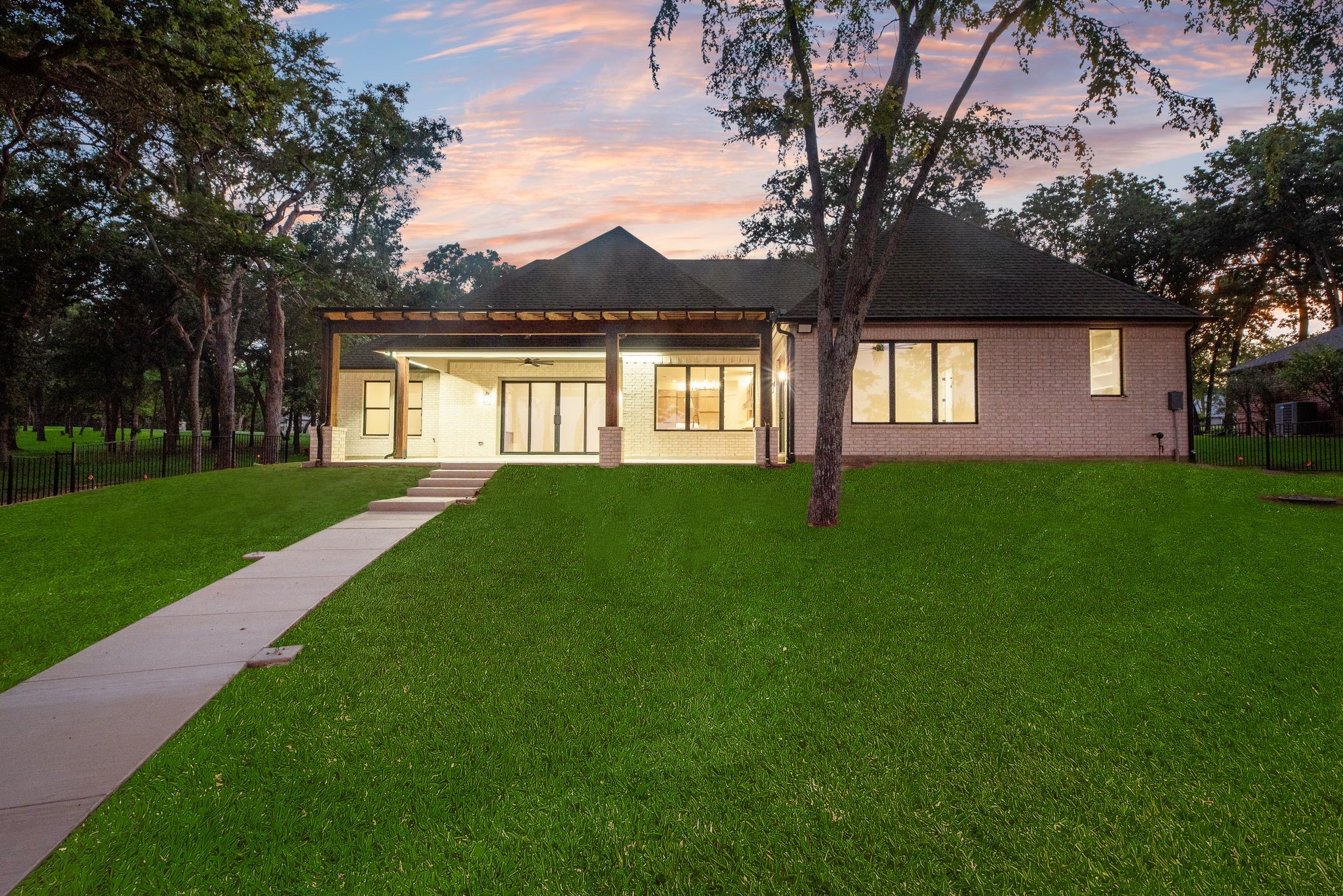 338 Stonewall Drive