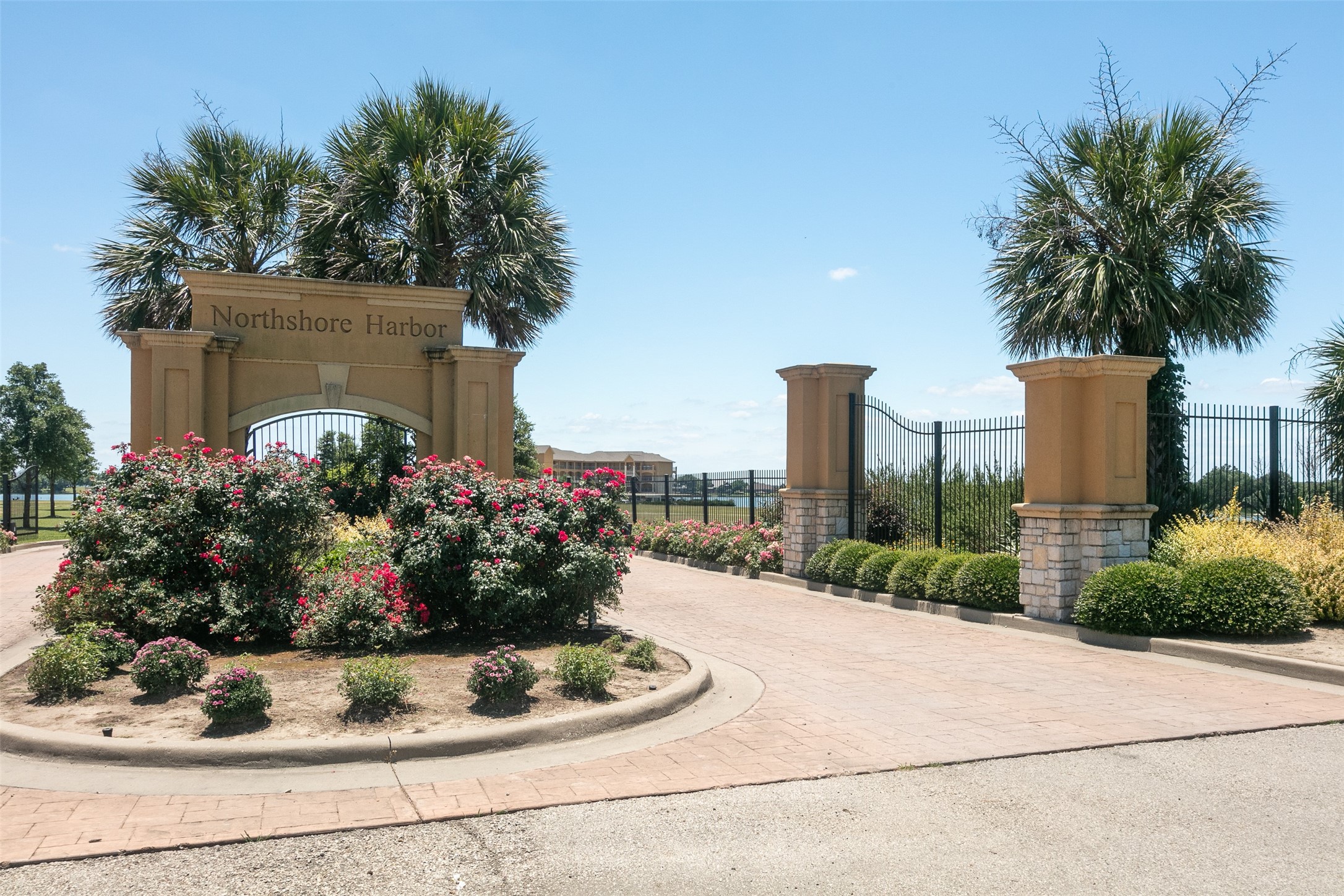 9900 Northshore Boulevard 3105