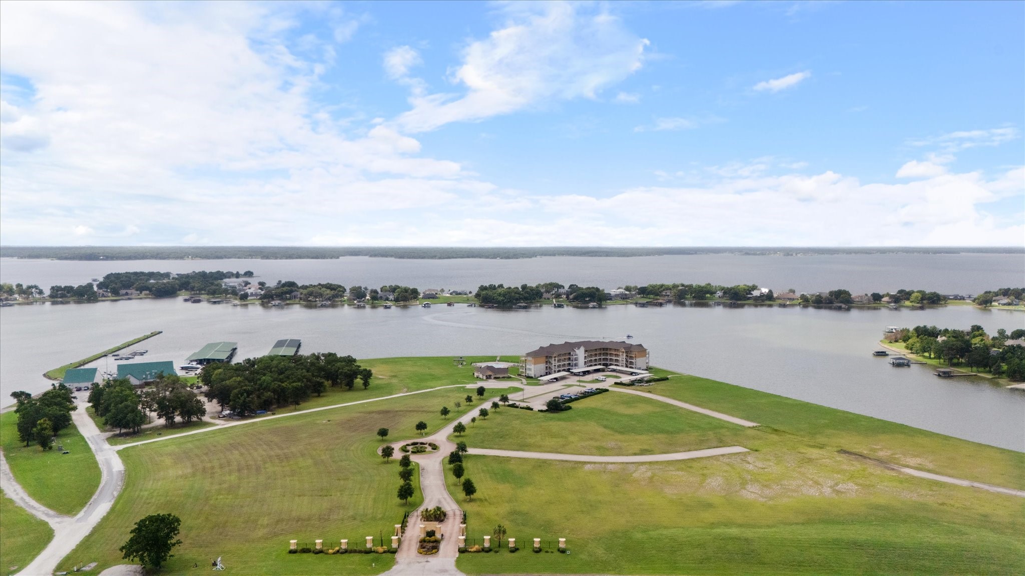 9900 Northshore Boulevard 3105