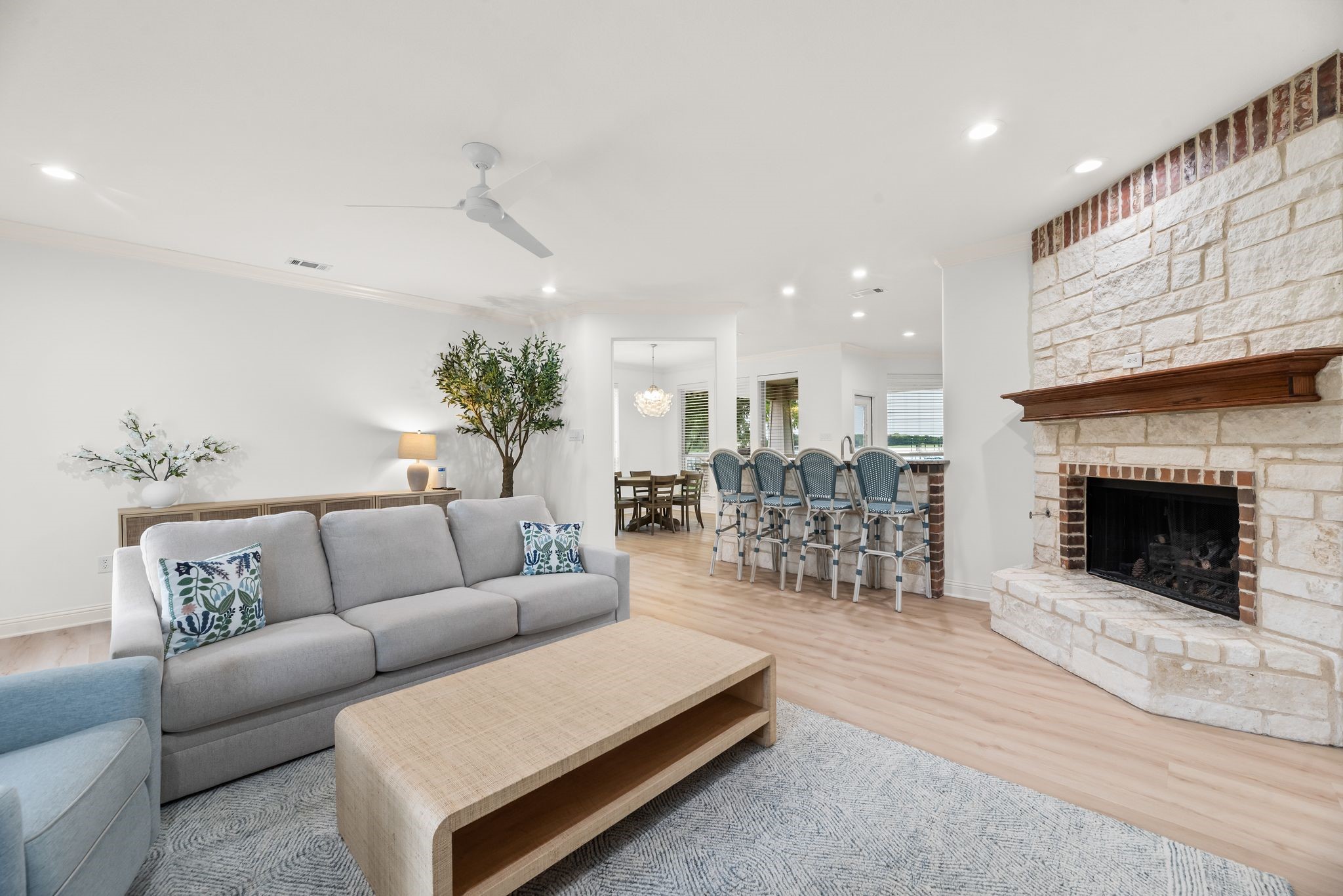 1195 The Shores Drive