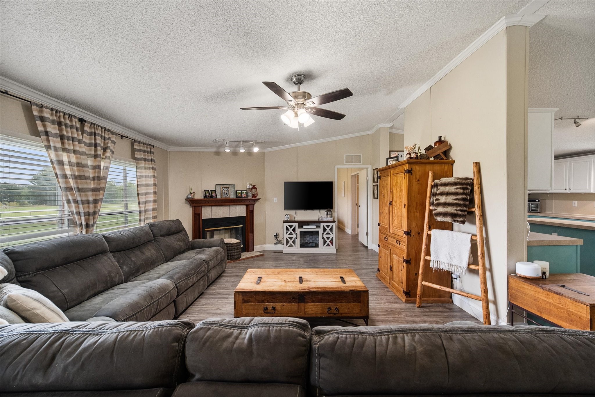 11194 County Road 2170