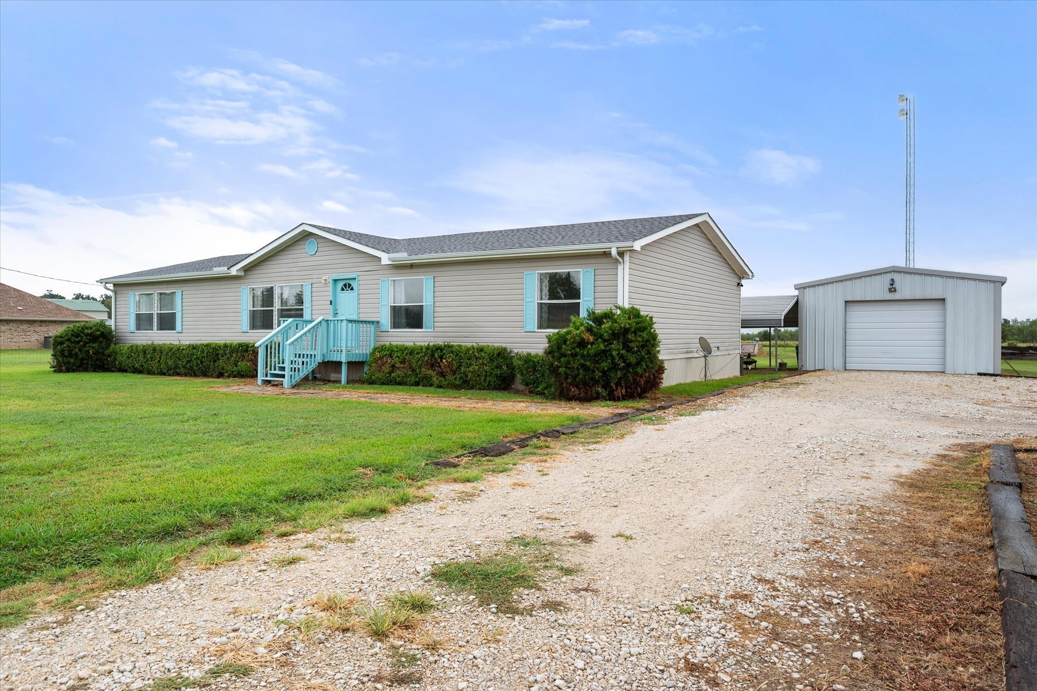 11194 County Road 2170