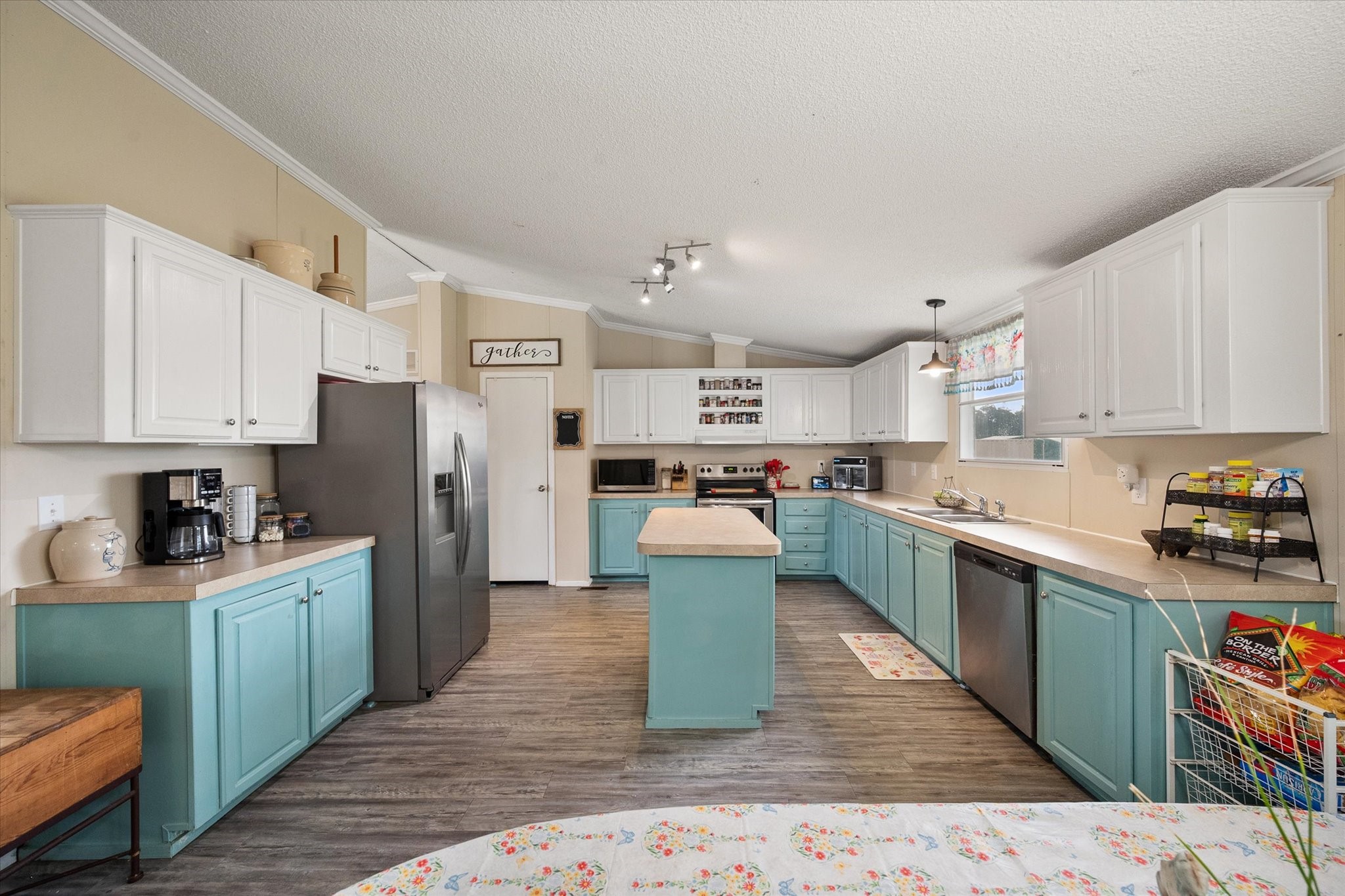 11194 County Road 2170