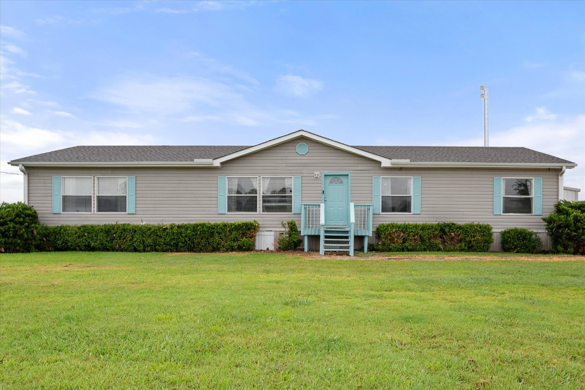 11194 County Road 2170