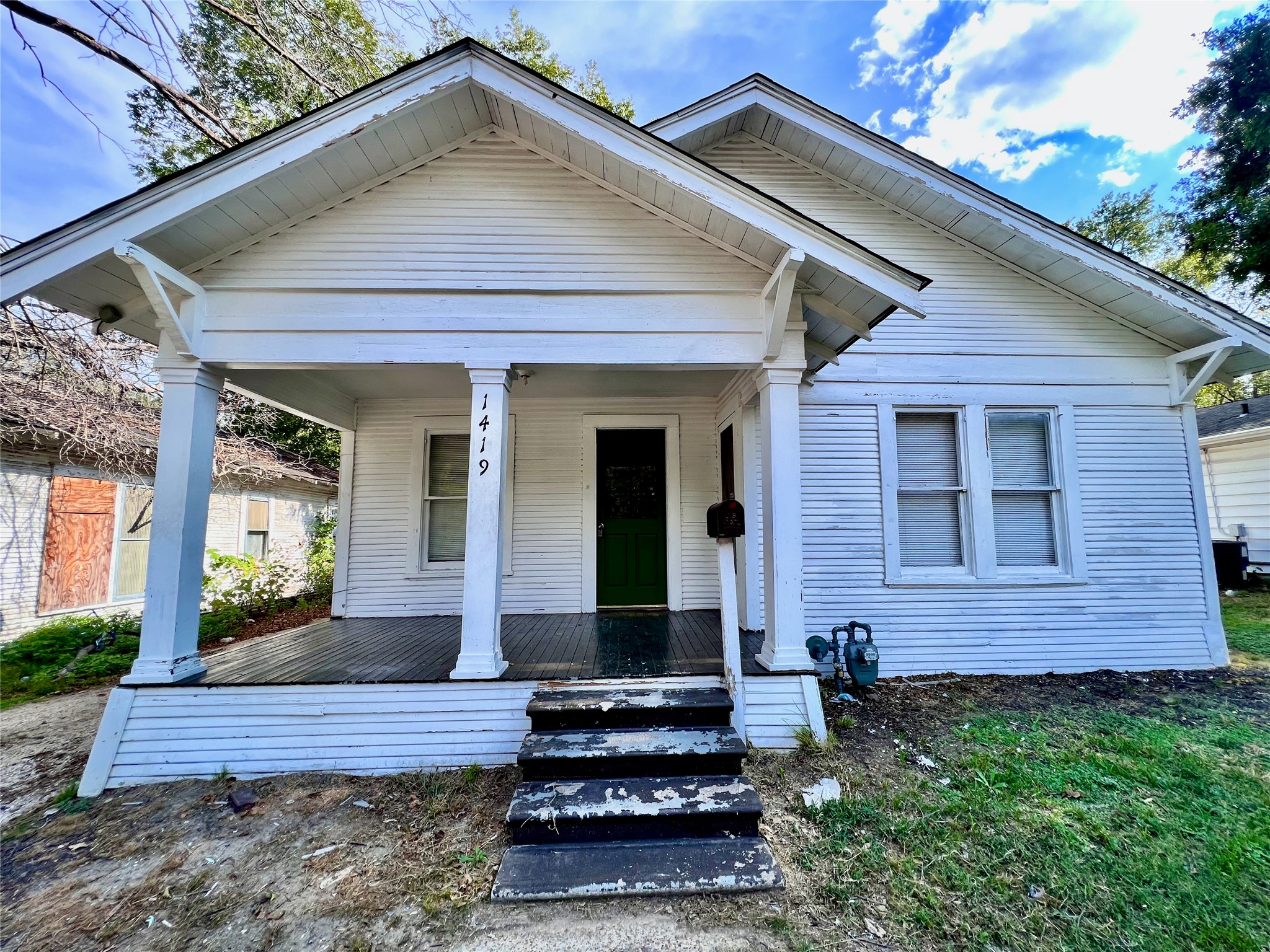 1419 W Park Avenue
