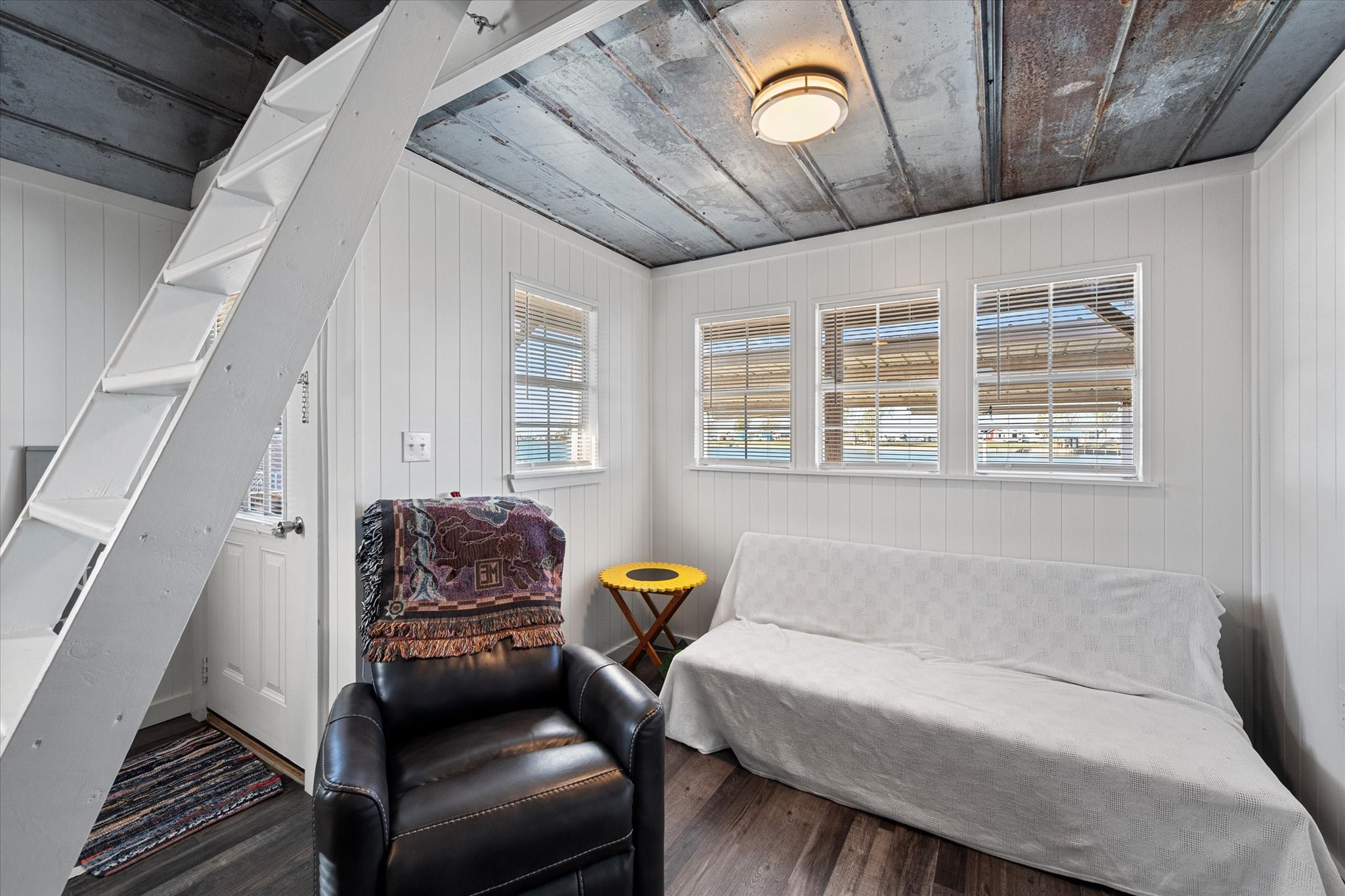 2038 Pelican Isle Drive