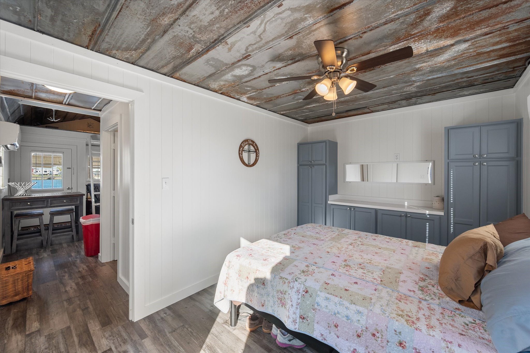 2038 Pelican Isle Drive