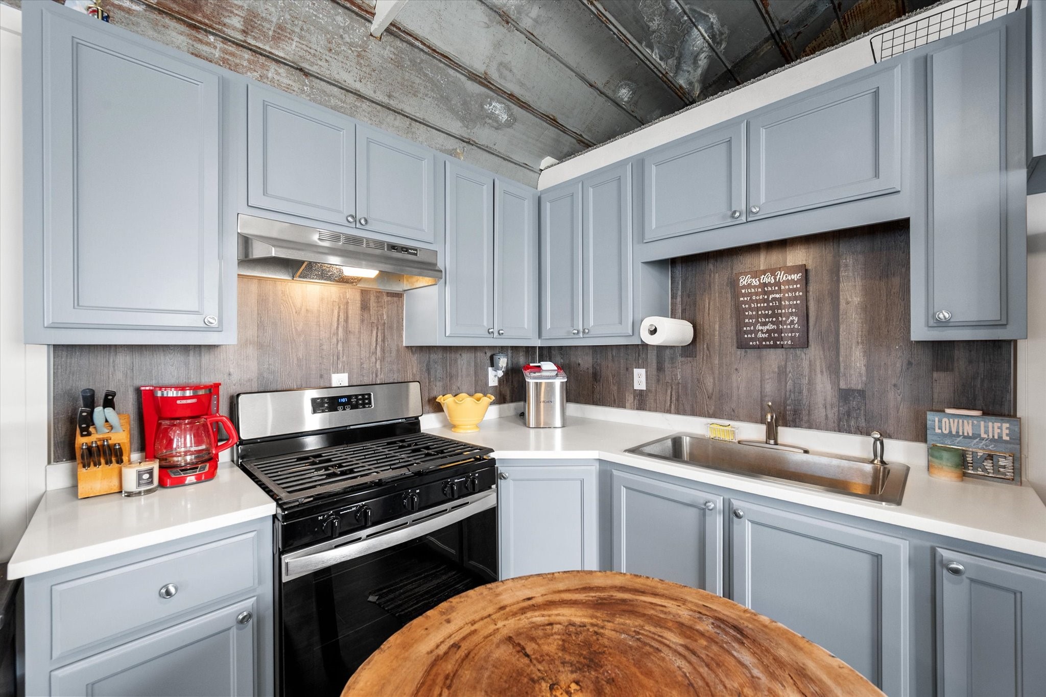 2038 Pelican Isle Drive