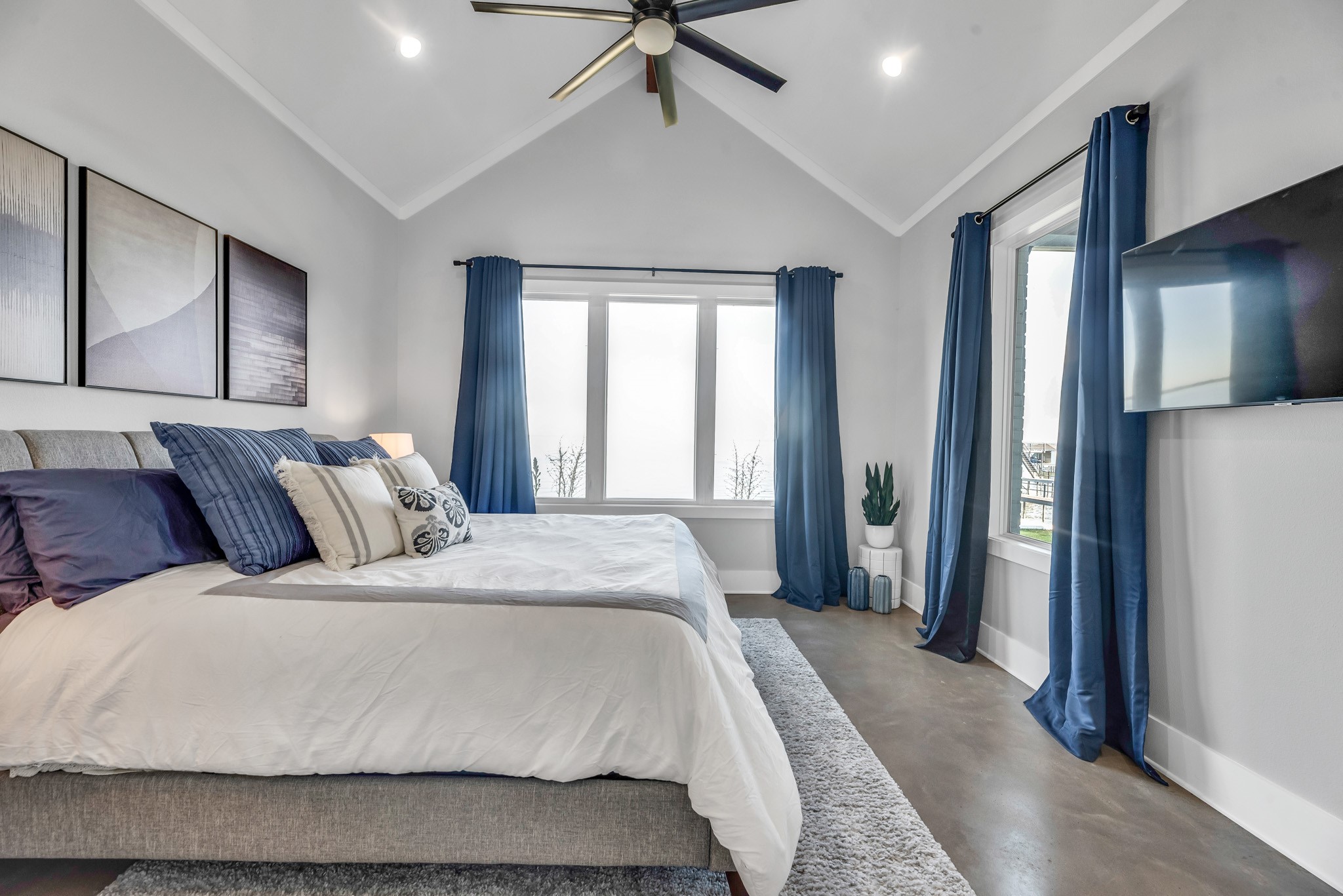 2207 Lake View Landing