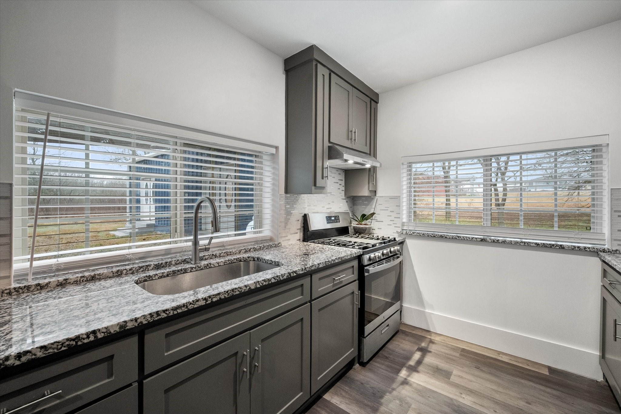 942 SE County Road 2240