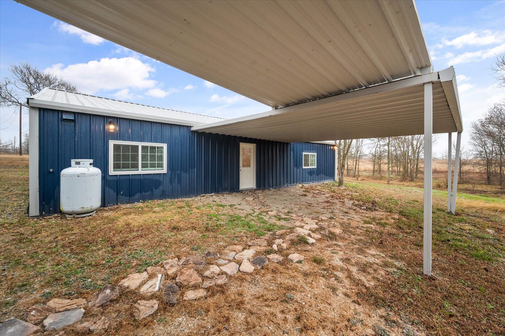 942 SE County Road 2240