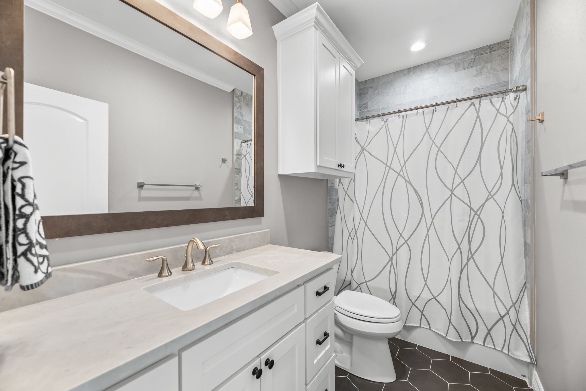 3016 Lake Ridge Drive