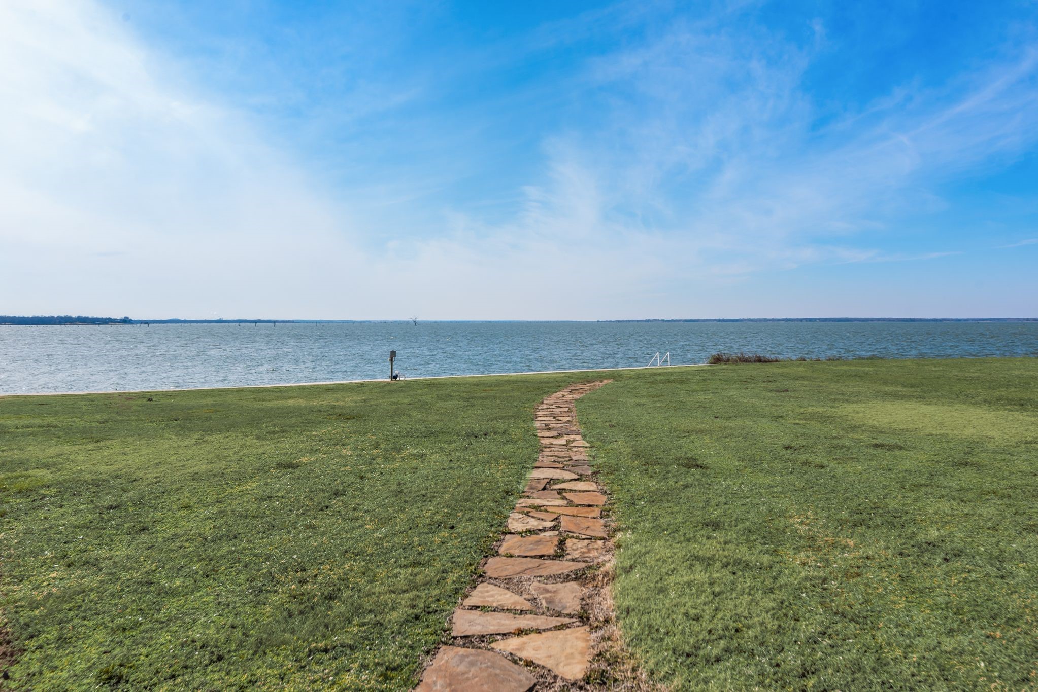 3016 Lake Ridge Drive