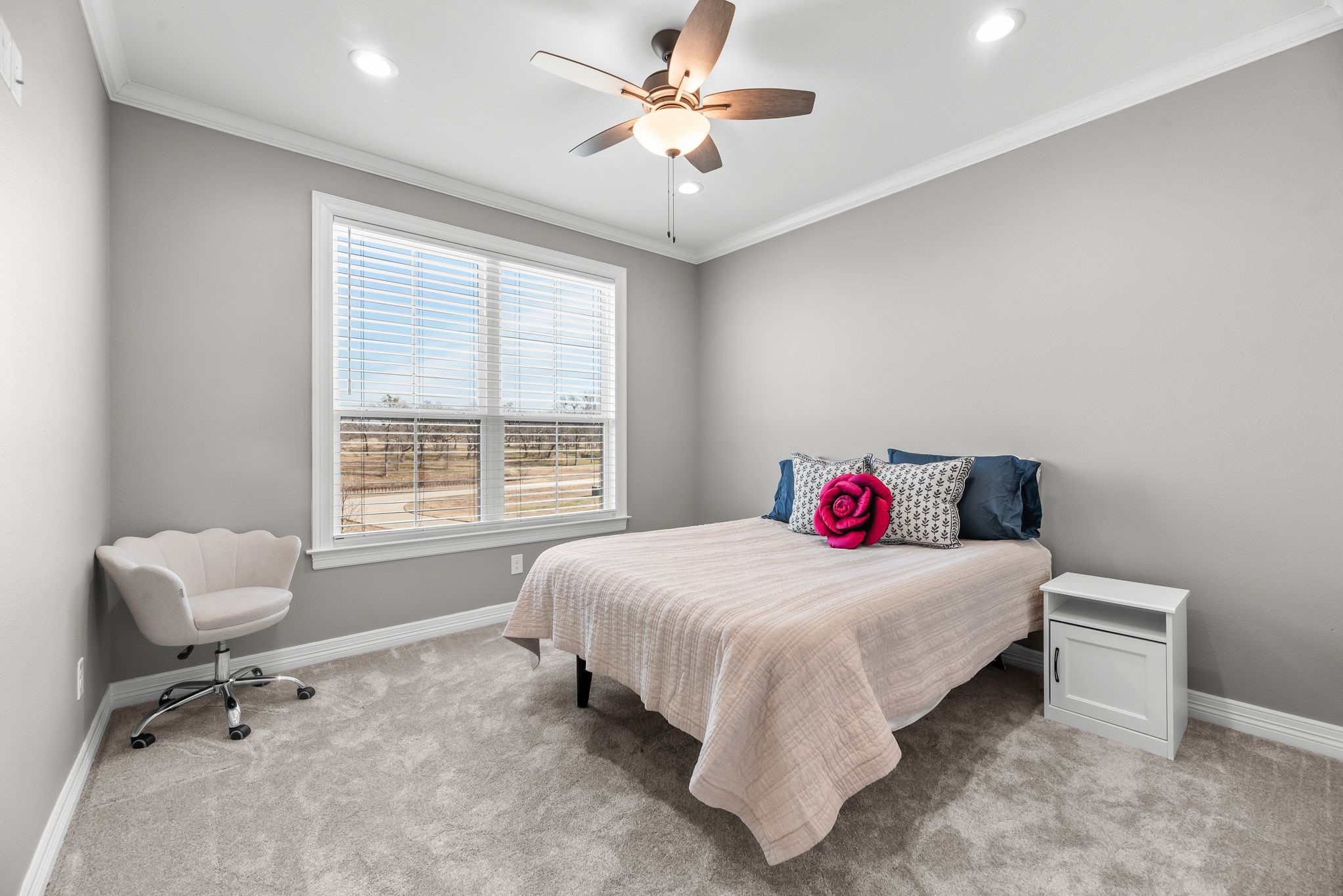 3016 Lake Ridge Drive