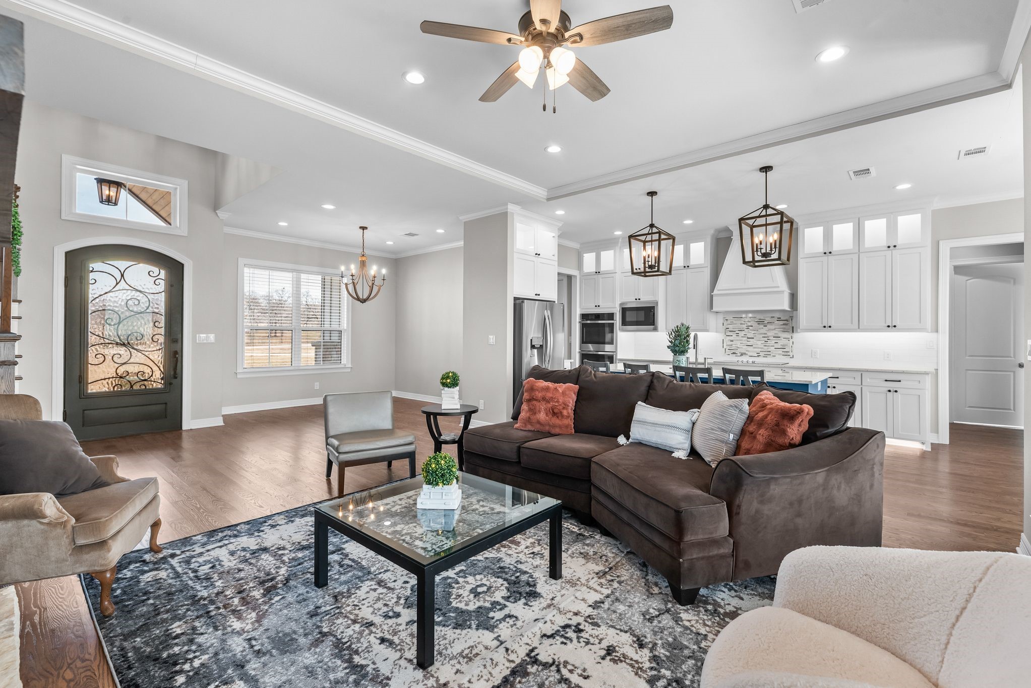 3016 Lake Ridge Drive