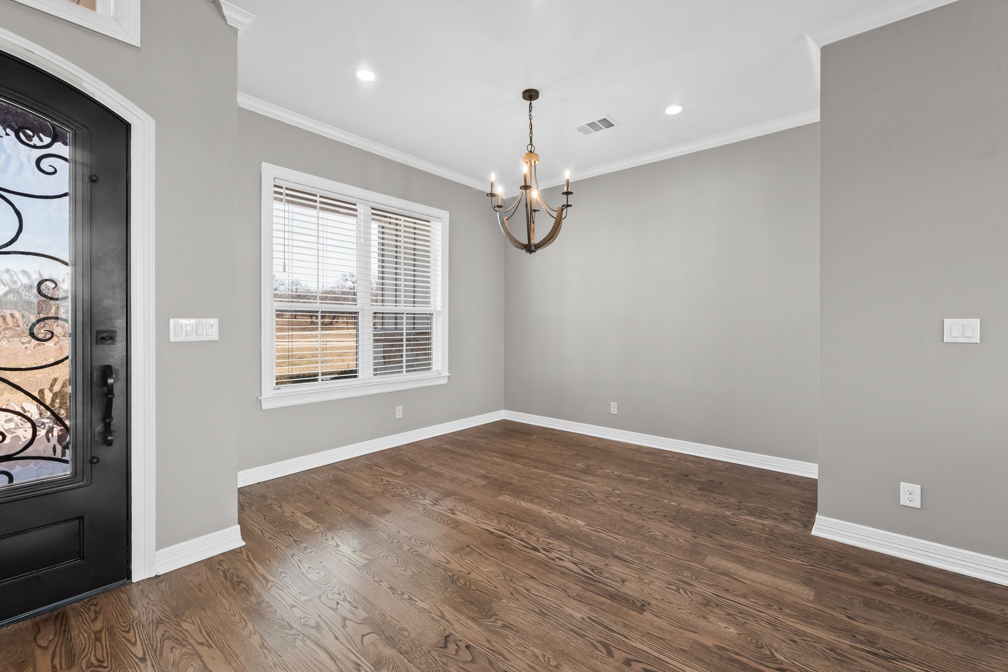 3016 Lake Ridge Drive