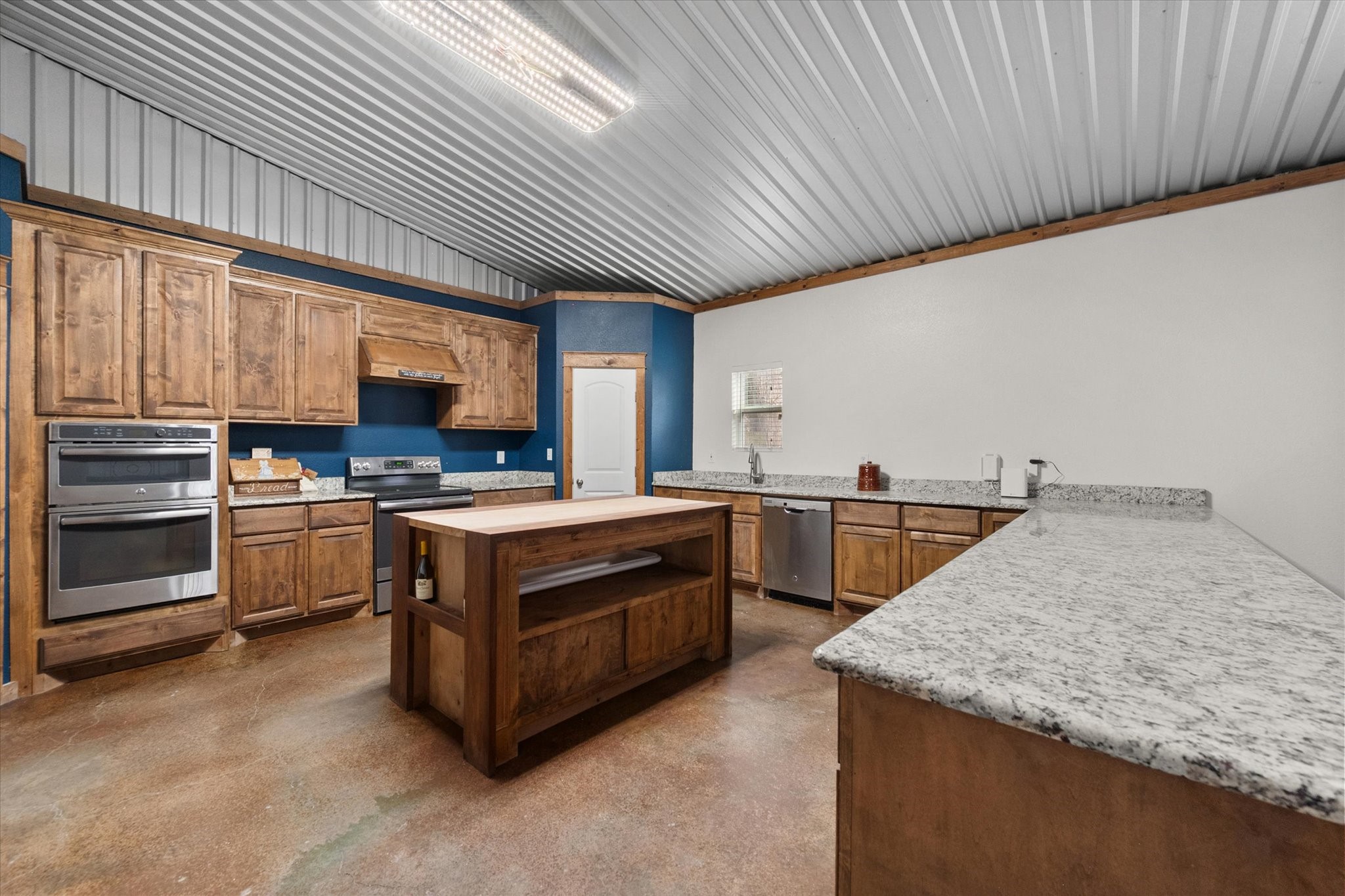 330 Southern Oaks Drive