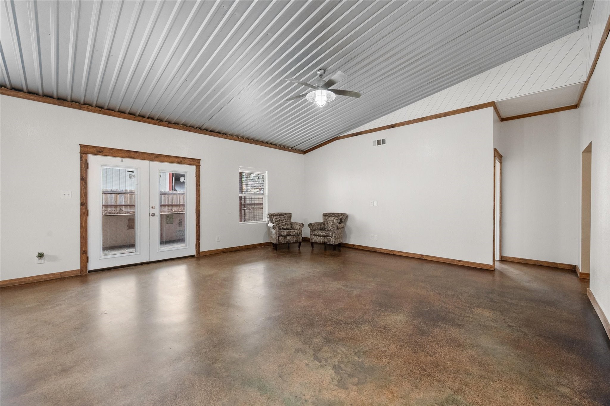 330 Southern Oaks Drive