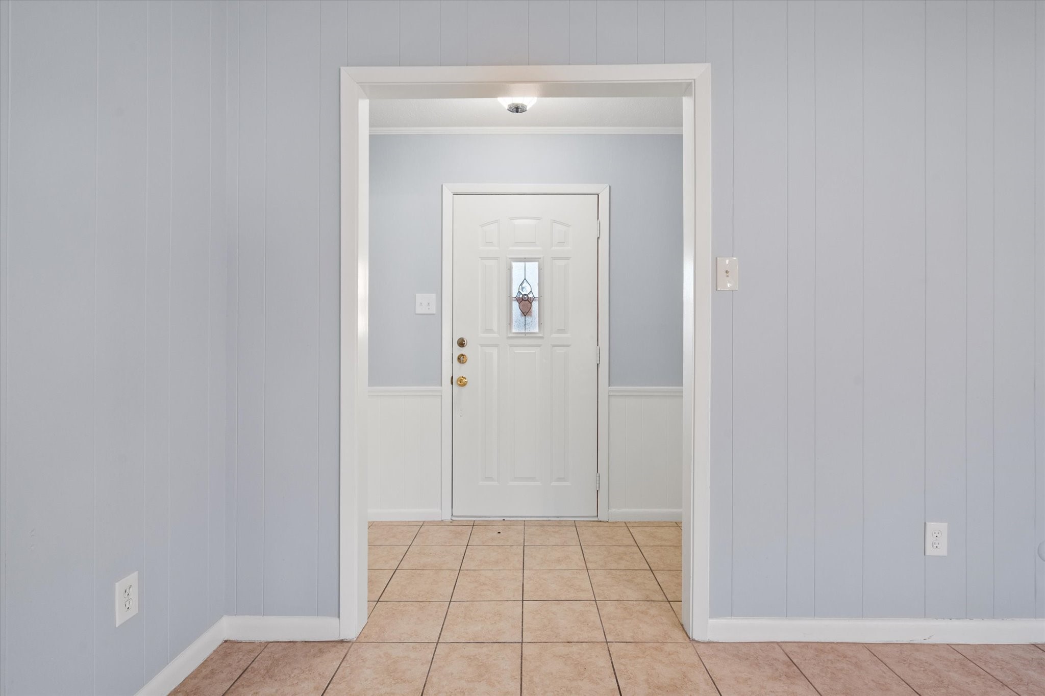 208 Gladstone Avenue