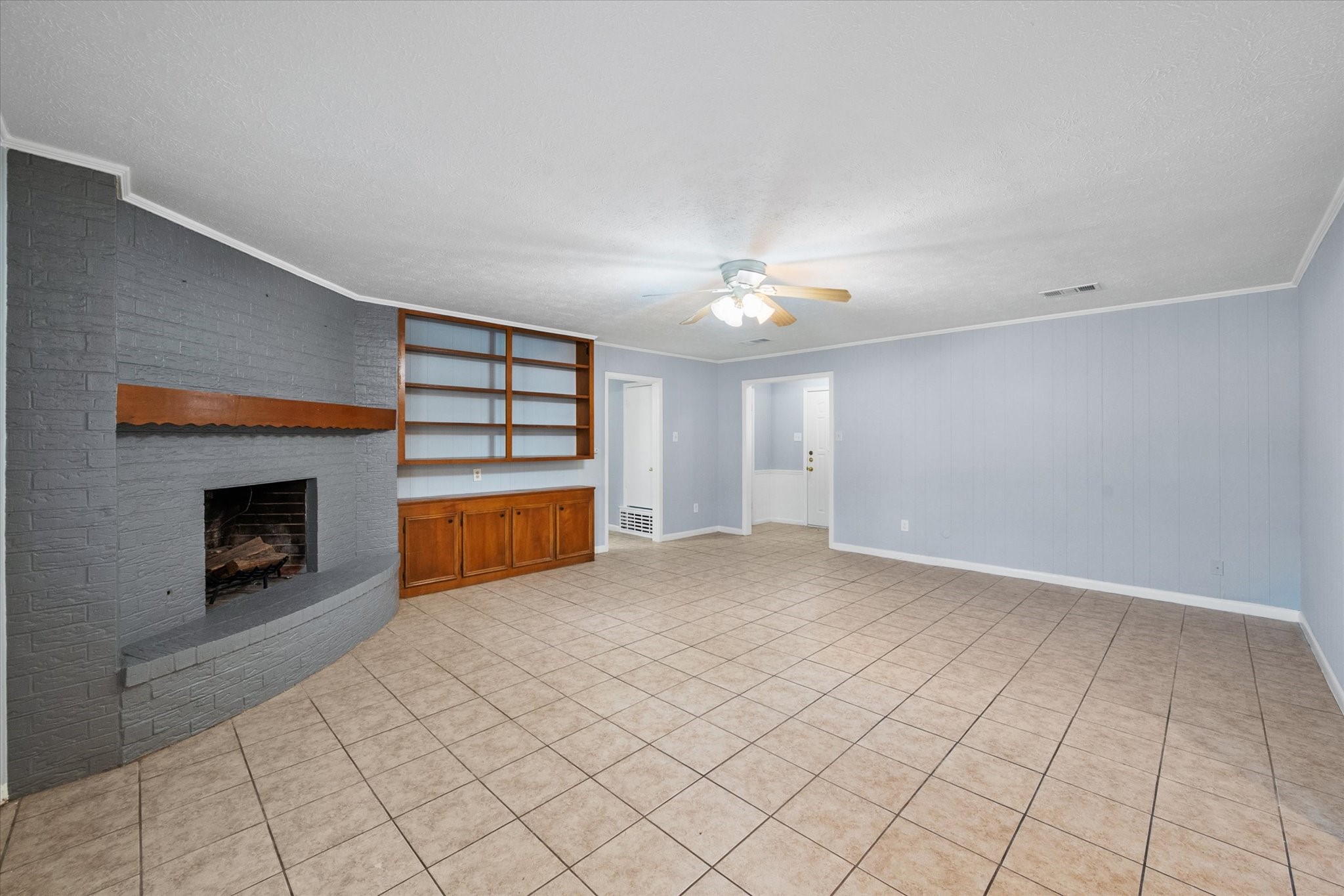 208 Gladstone Avenue